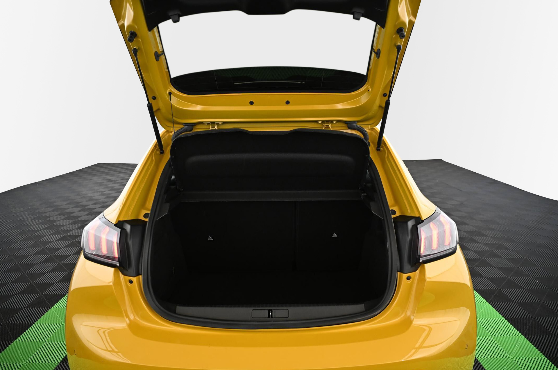 18355_p35 - PEUGEOT - 208 - 2023 - photo 32