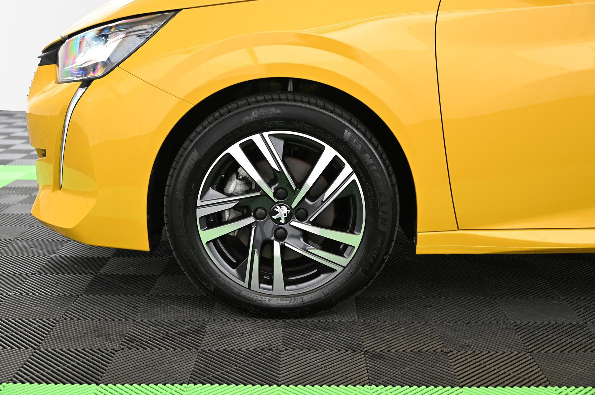 18355_p35 - PEUGEOT - 208 - 2023 - photo 9