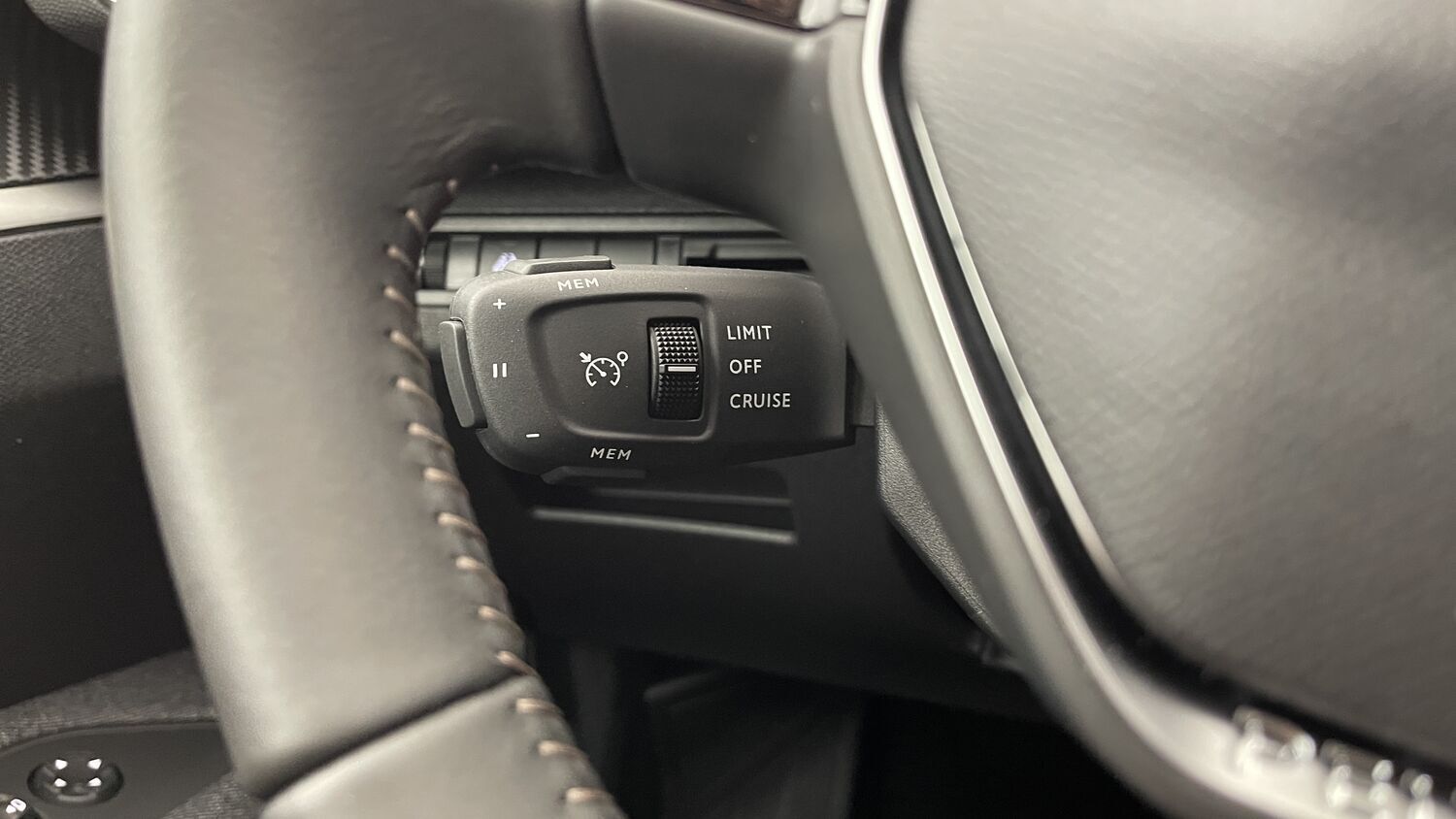 GLI00244468_p53 - PEUGEOT - 3008 - 2022 - photo 21