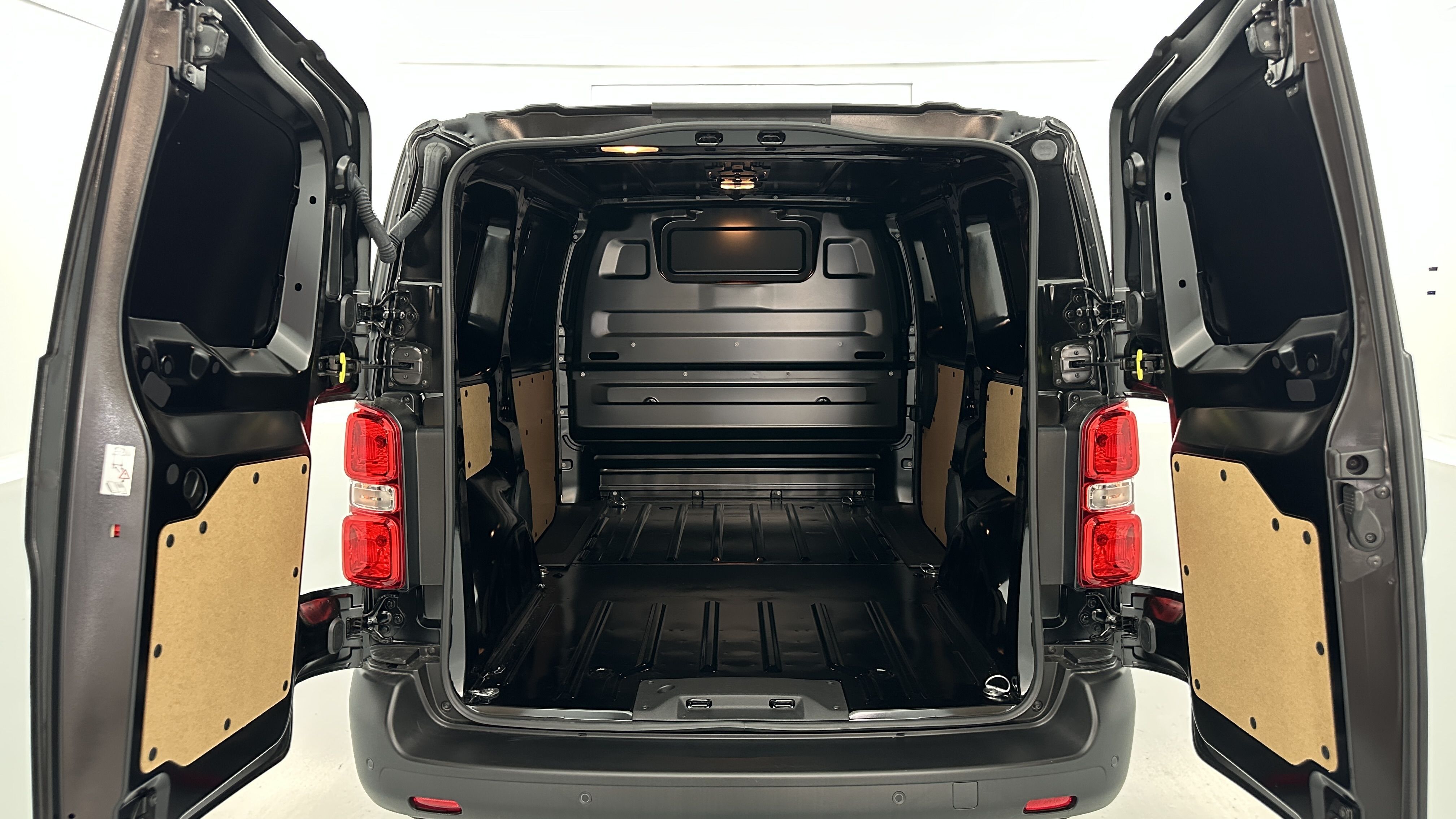 GLI00002335_p53 - OPEL - VIVARO - 2025 - photo 9