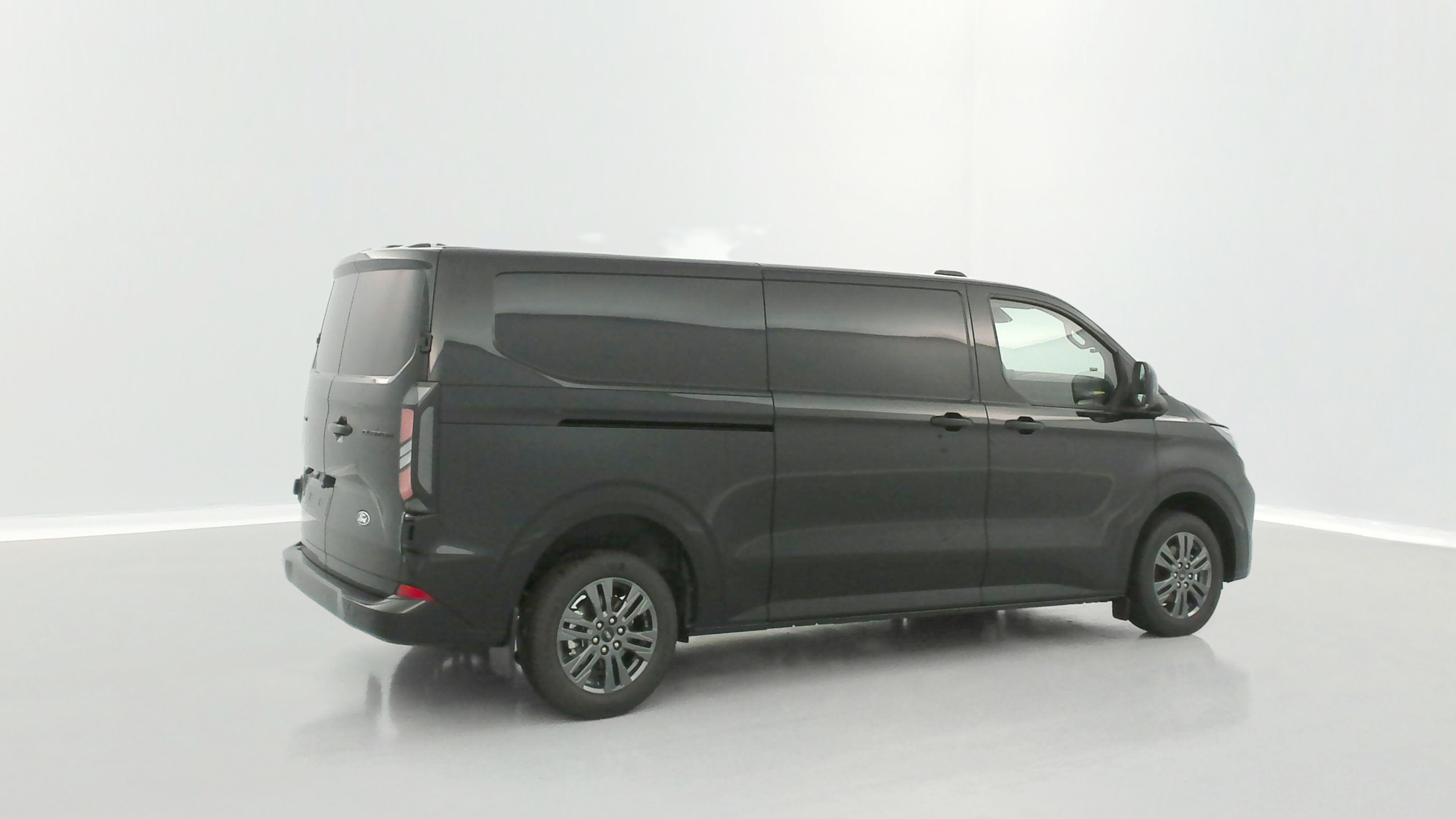 GLI00001261_p53 - FORD - TRANSIT - 2025 - photo 22