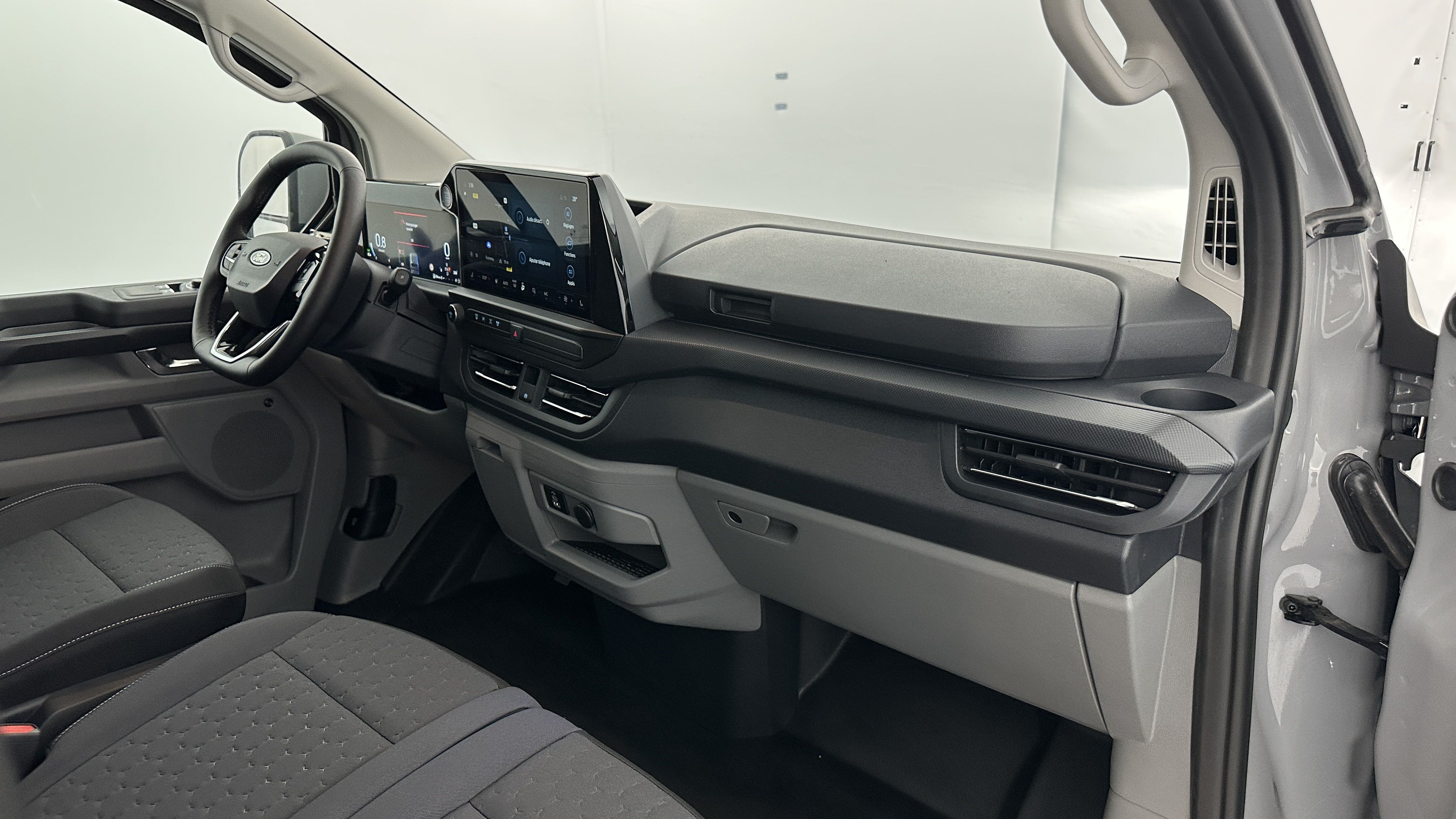 GLI00001265_p53 - FORD - TRANSIT - 2025 - photo 7