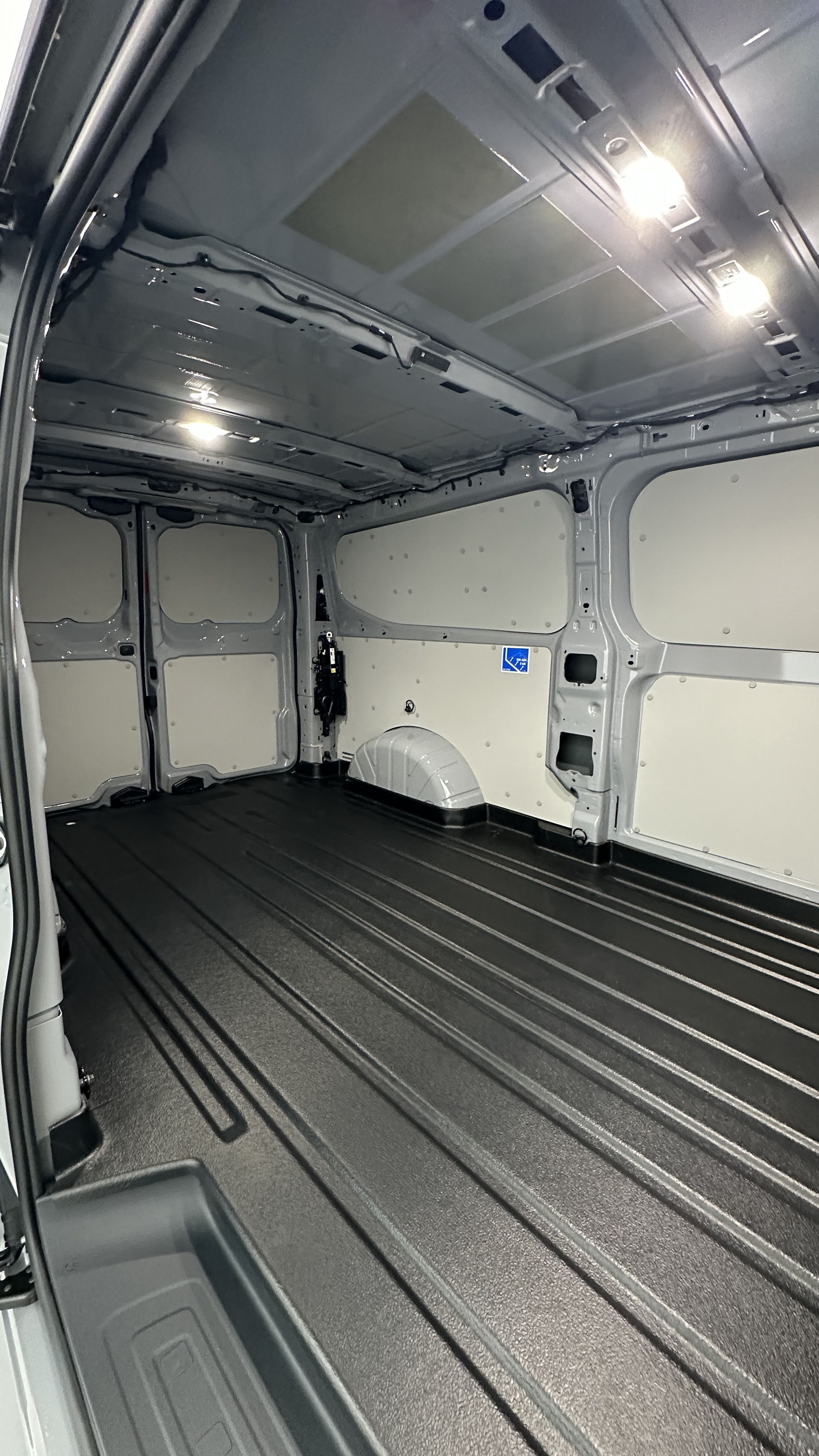 GLI00001265_p53 - FORD - TRANSIT - 2025 - photo 8