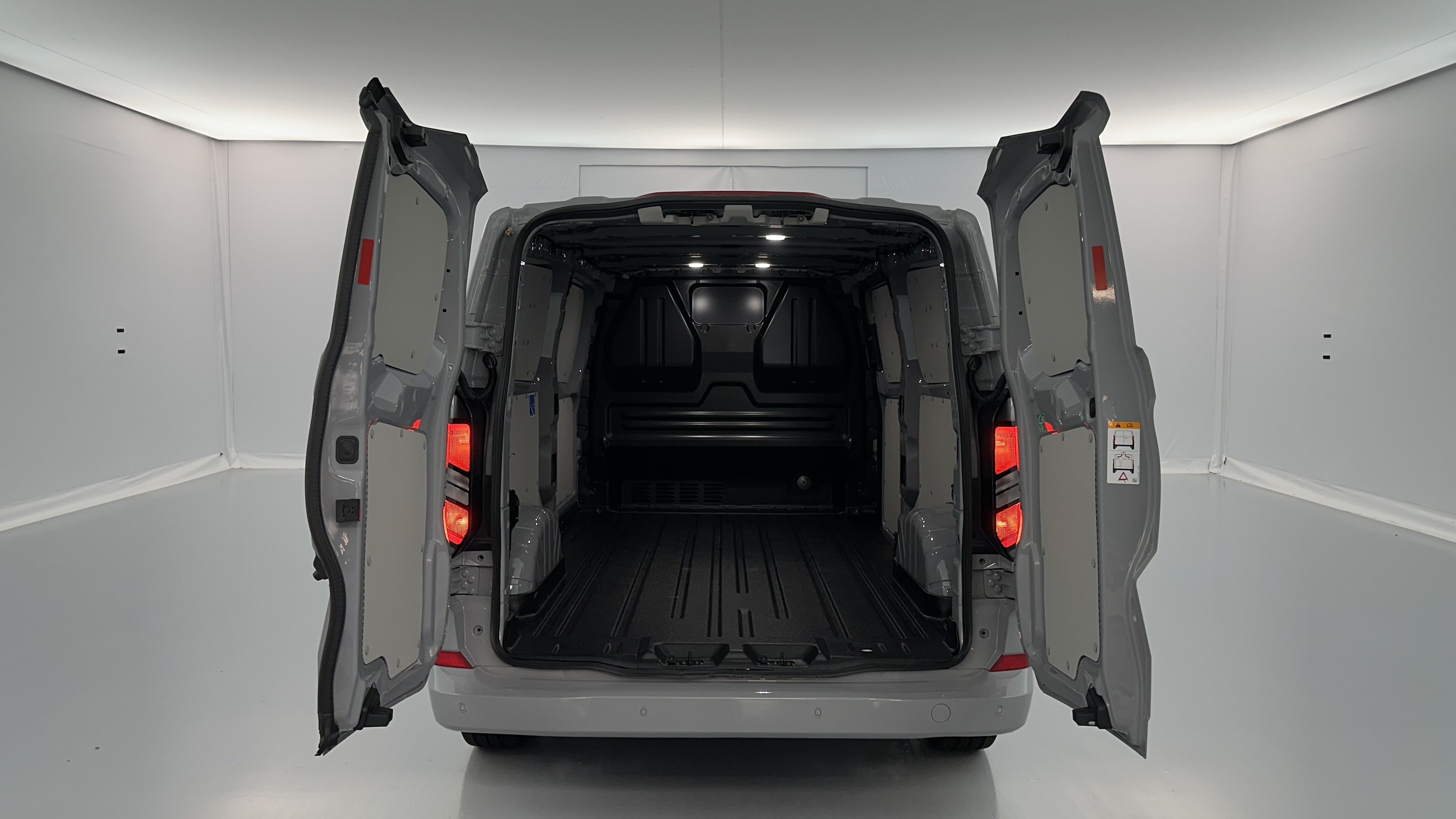 GLI00001265_p53 - FORD - TRANSIT - 2025 - photo 9