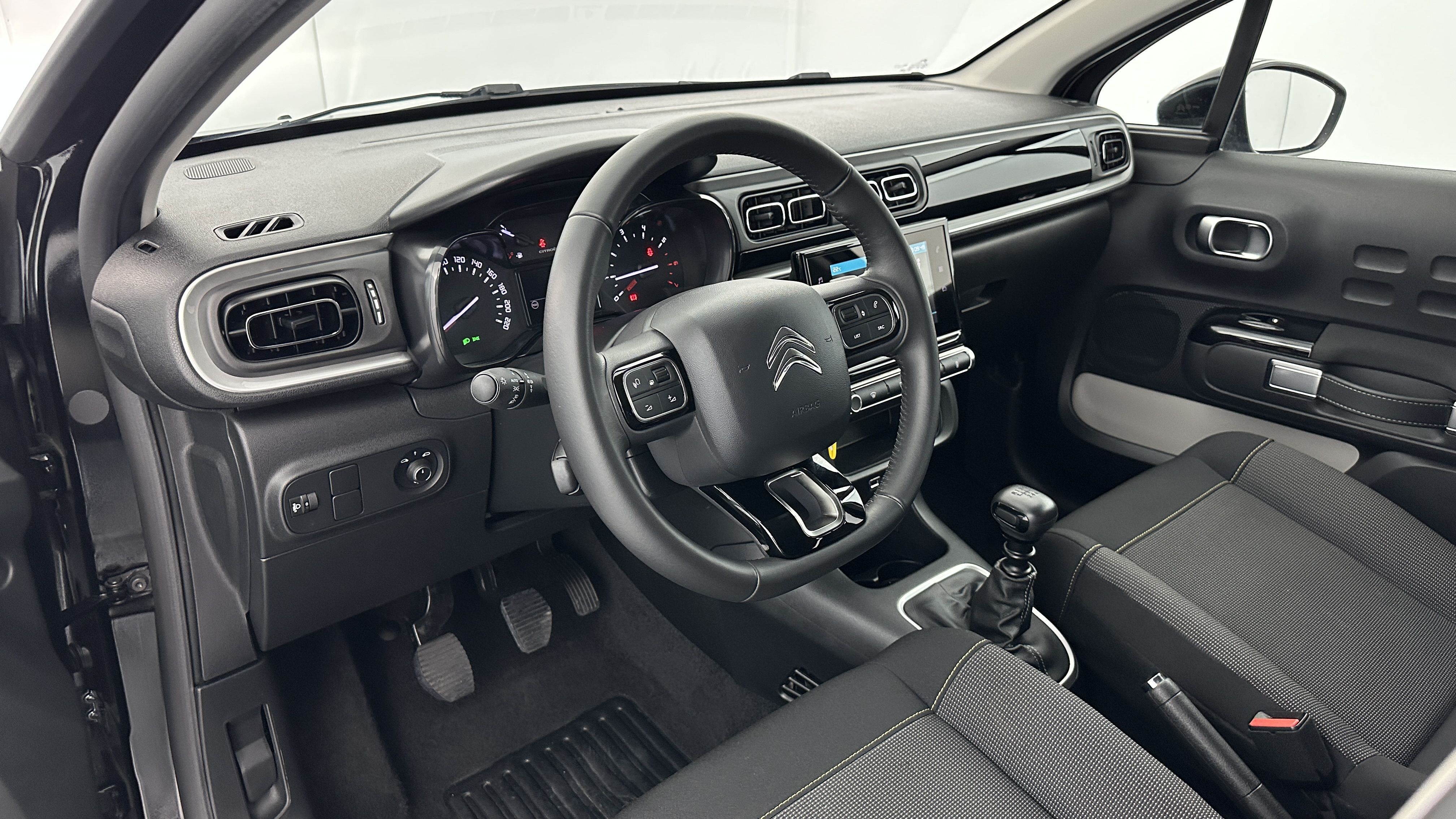 GLI00002546_p53 - CITROEN - C3 - 2024 - photo 6