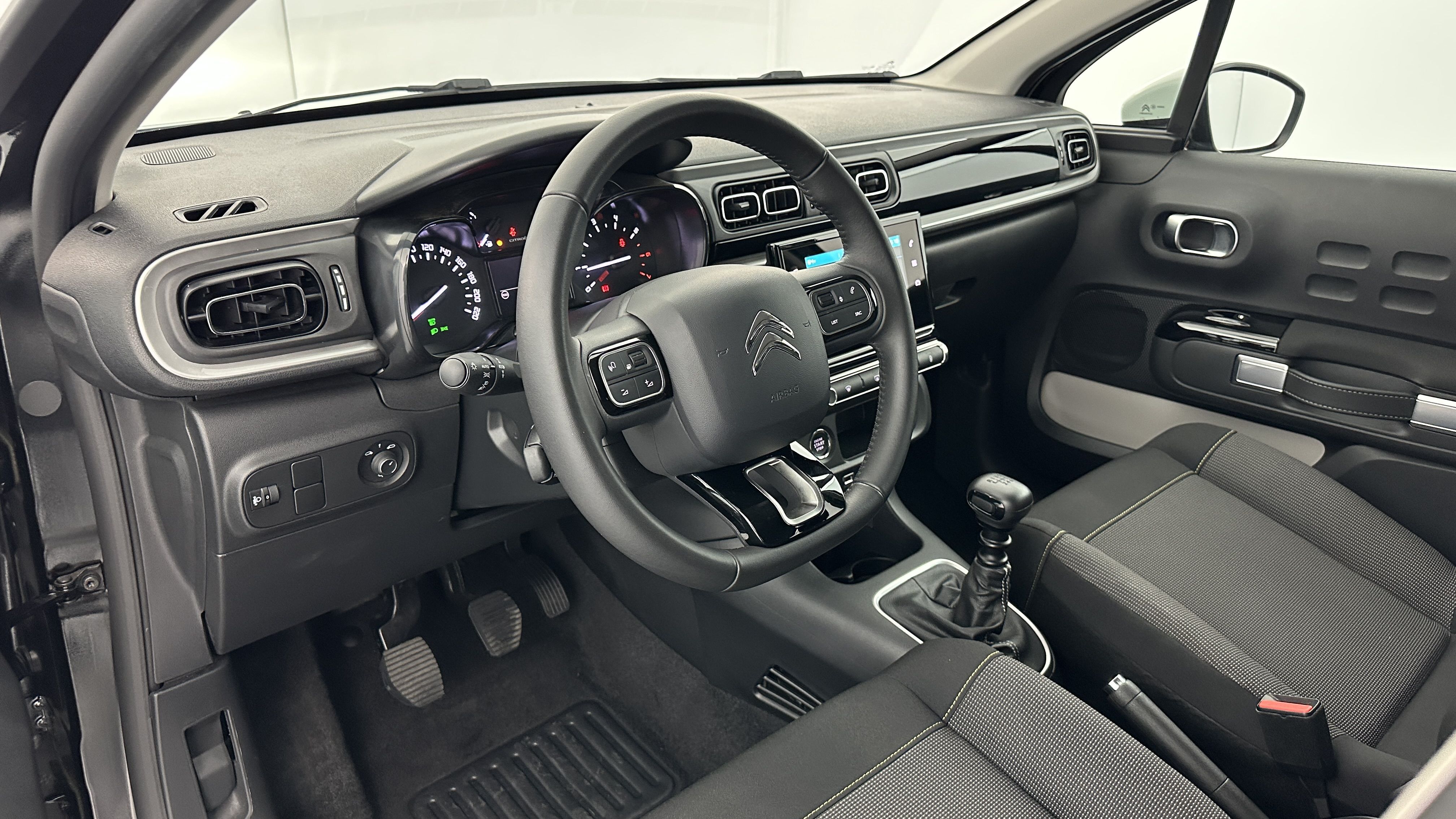 GLI00001807_p53 - CITROEN - C3 - 2024 - photo 6