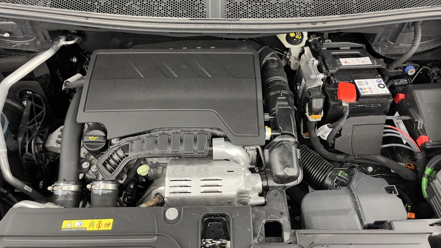 GLI00258895_p53 - PEUGEOT - 5008 - 2023 - photo 12