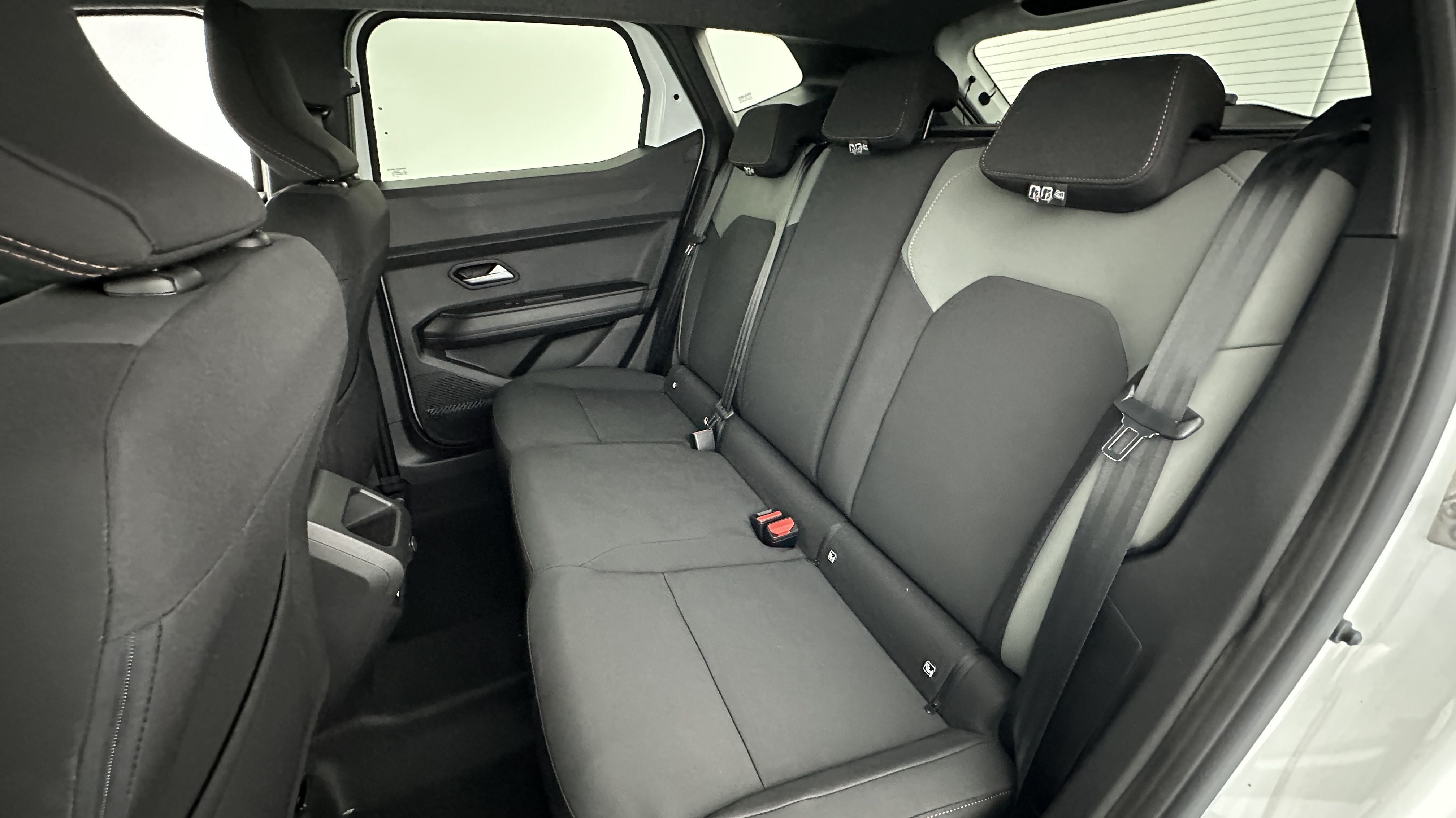 GLI00002612_p53 - DACIA - DUSTER - 2025 - photo 9