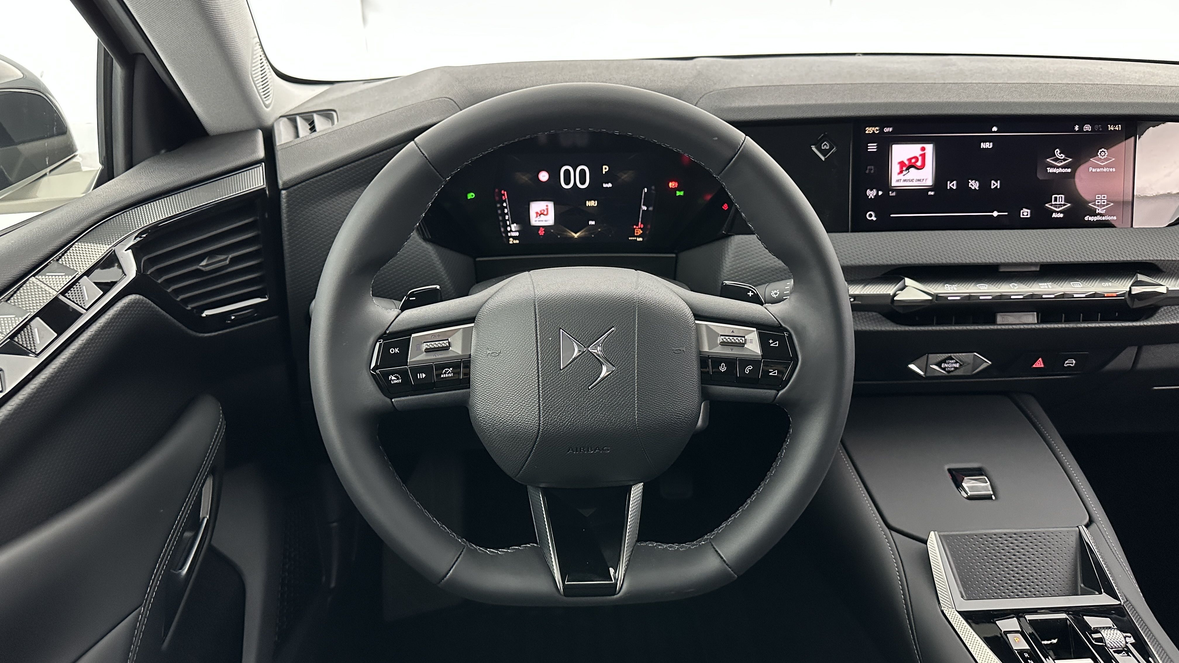 GLI00002411_p53 - DS - DS 4 - 2025 - photo 14