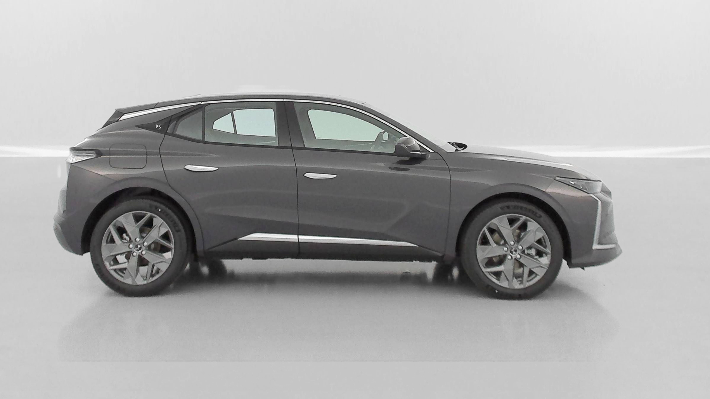 GLI00002411_p53 - DS - DS 4 - 2025 - photo 25