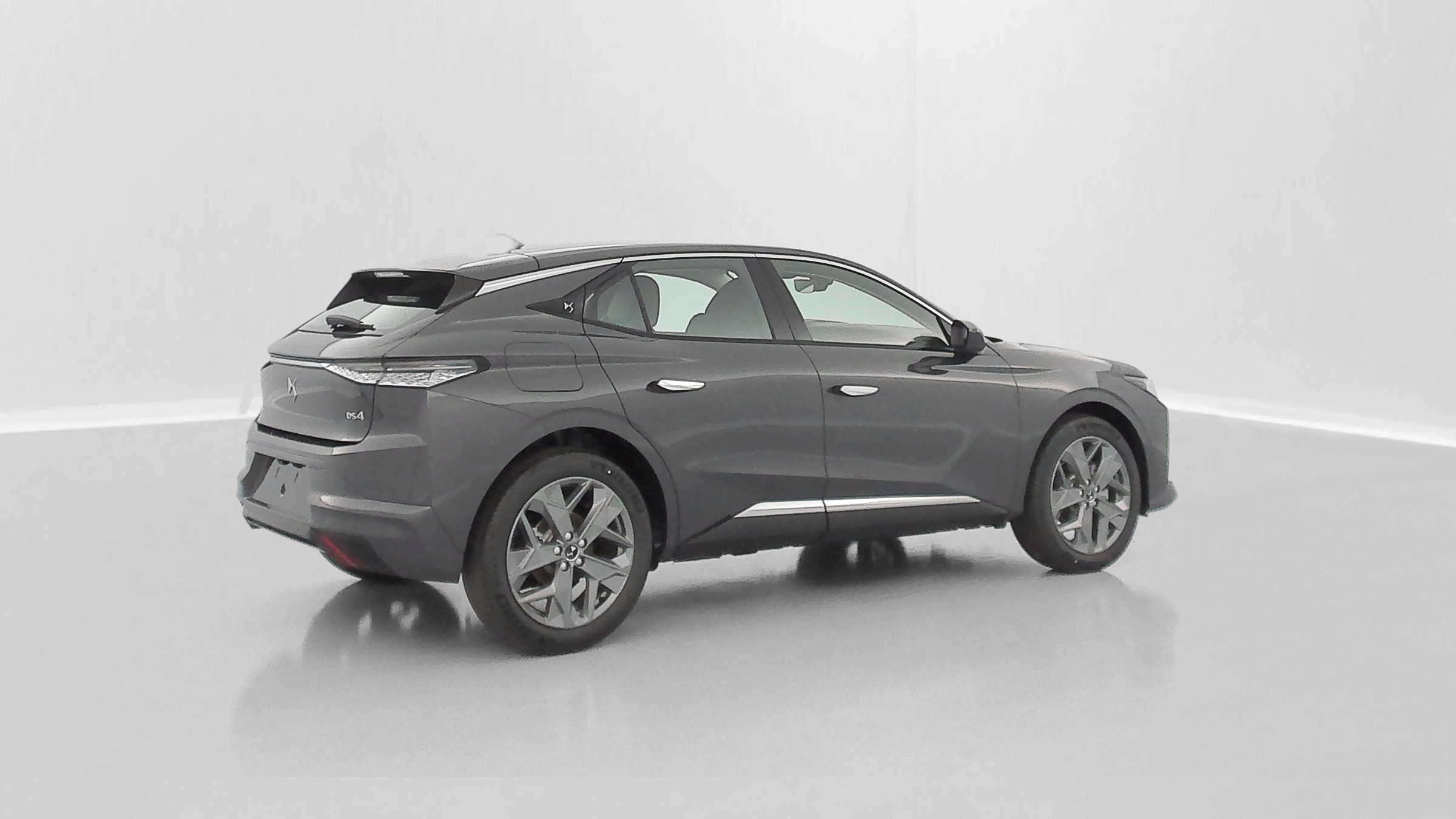 GLI00002411_p53 - DS - DS 4 - 2025 - photo 28