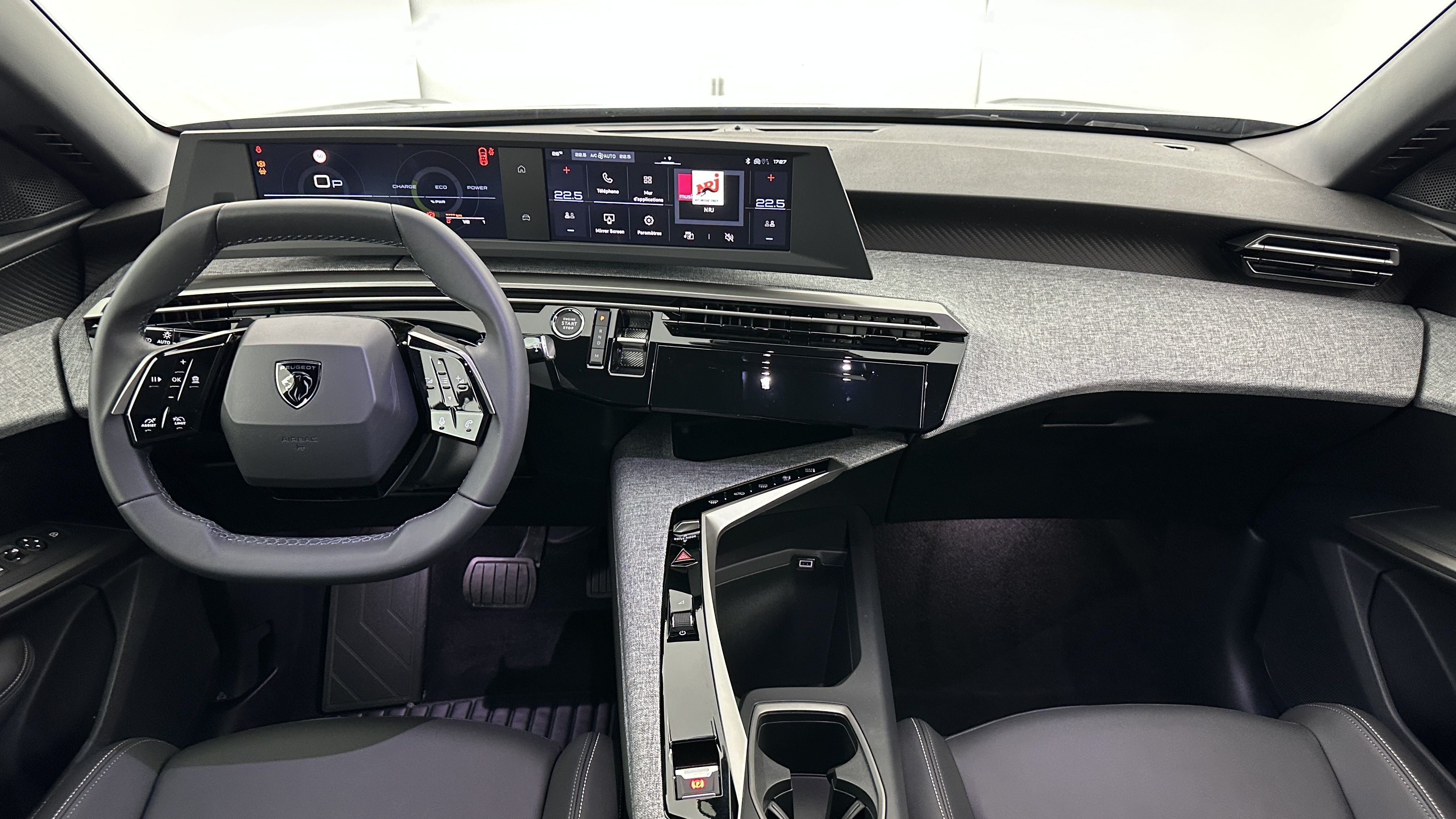 GLI00002787_p53 - PEUGEOT - 5008 - 2025 - photo 7