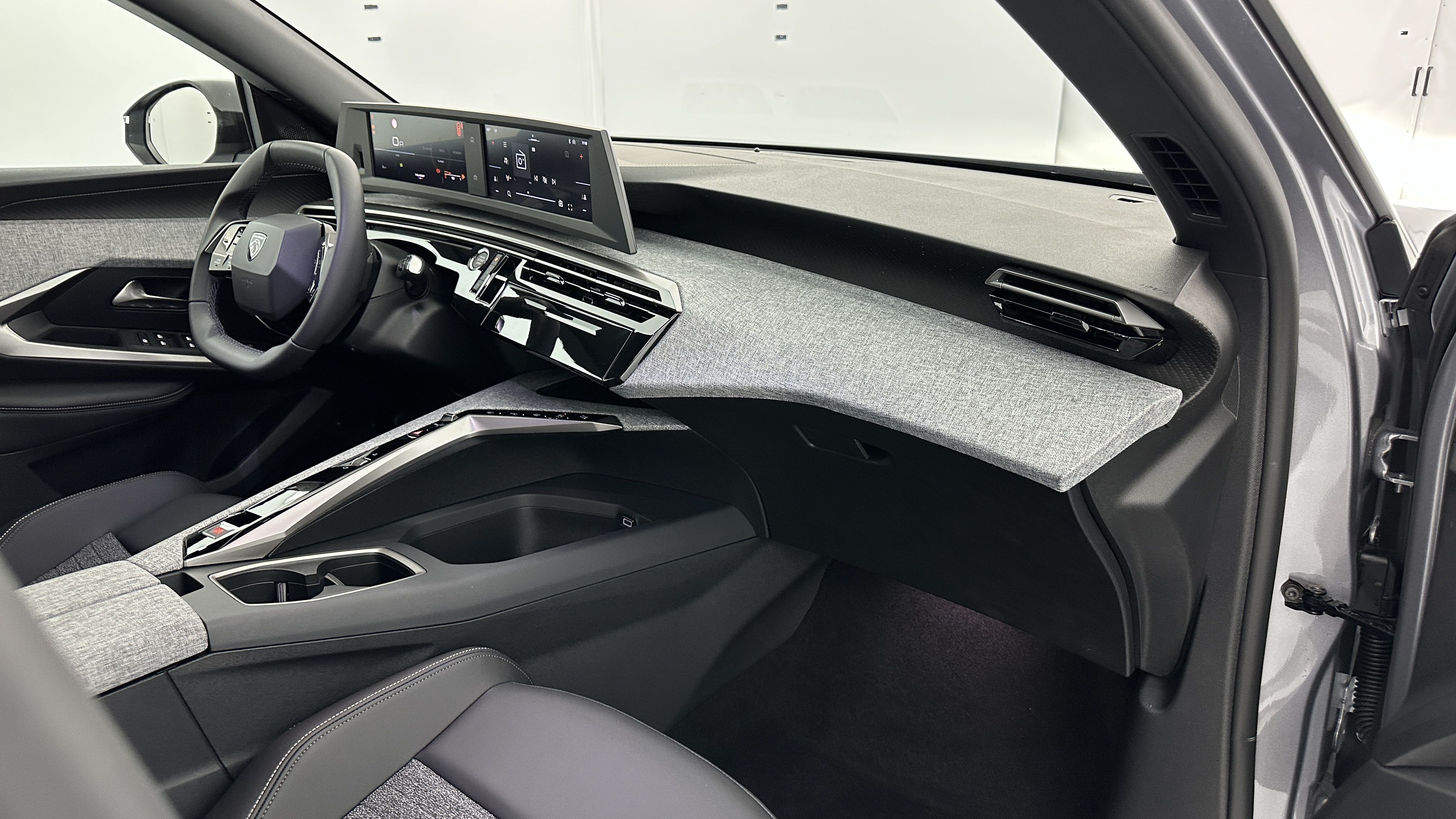 GLI00002787_p53 - PEUGEOT - 5008 - 2025 - photo 8