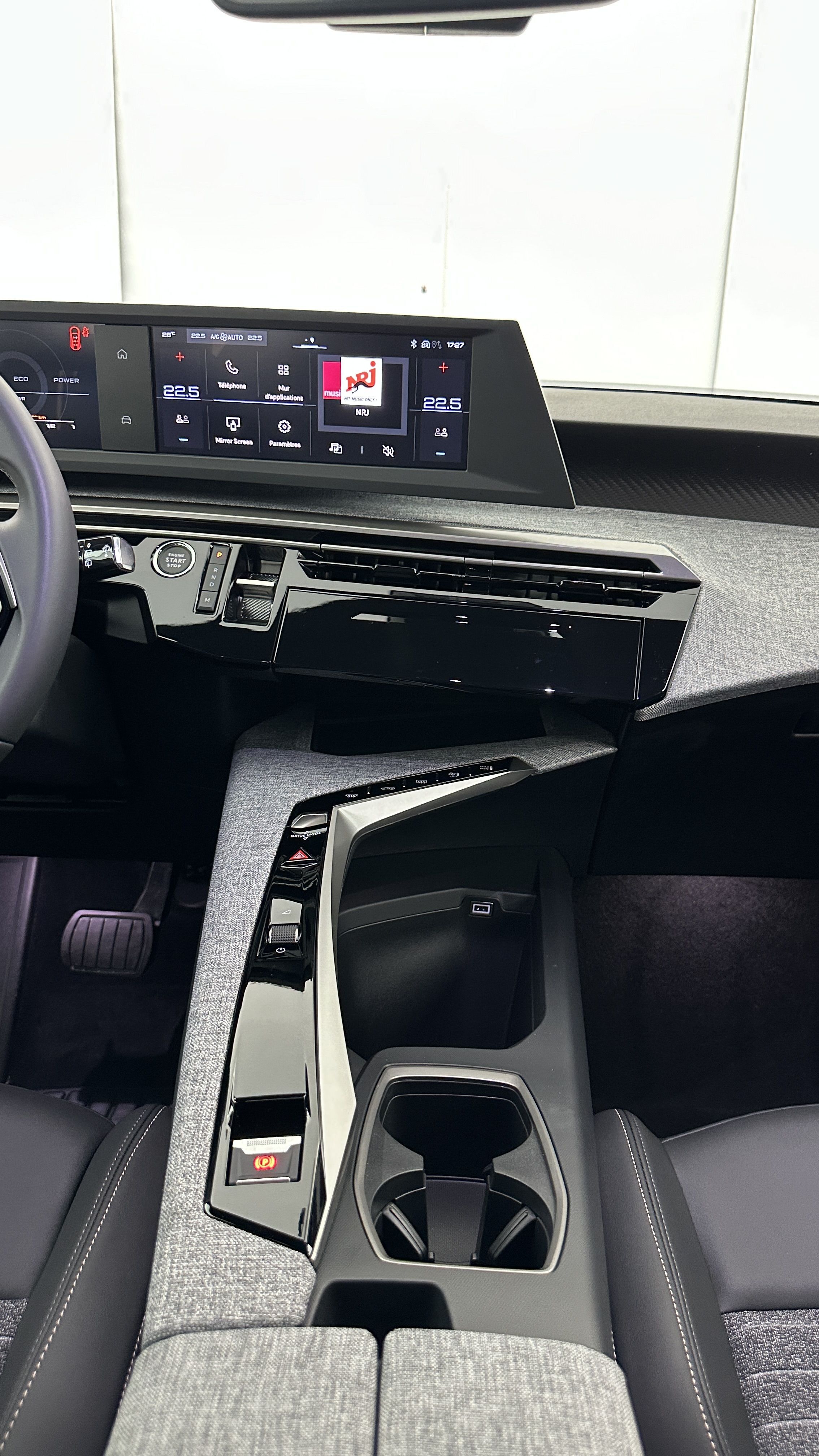 GLI00002787_p53 - PEUGEOT - 5008 - 2025 - photo 17