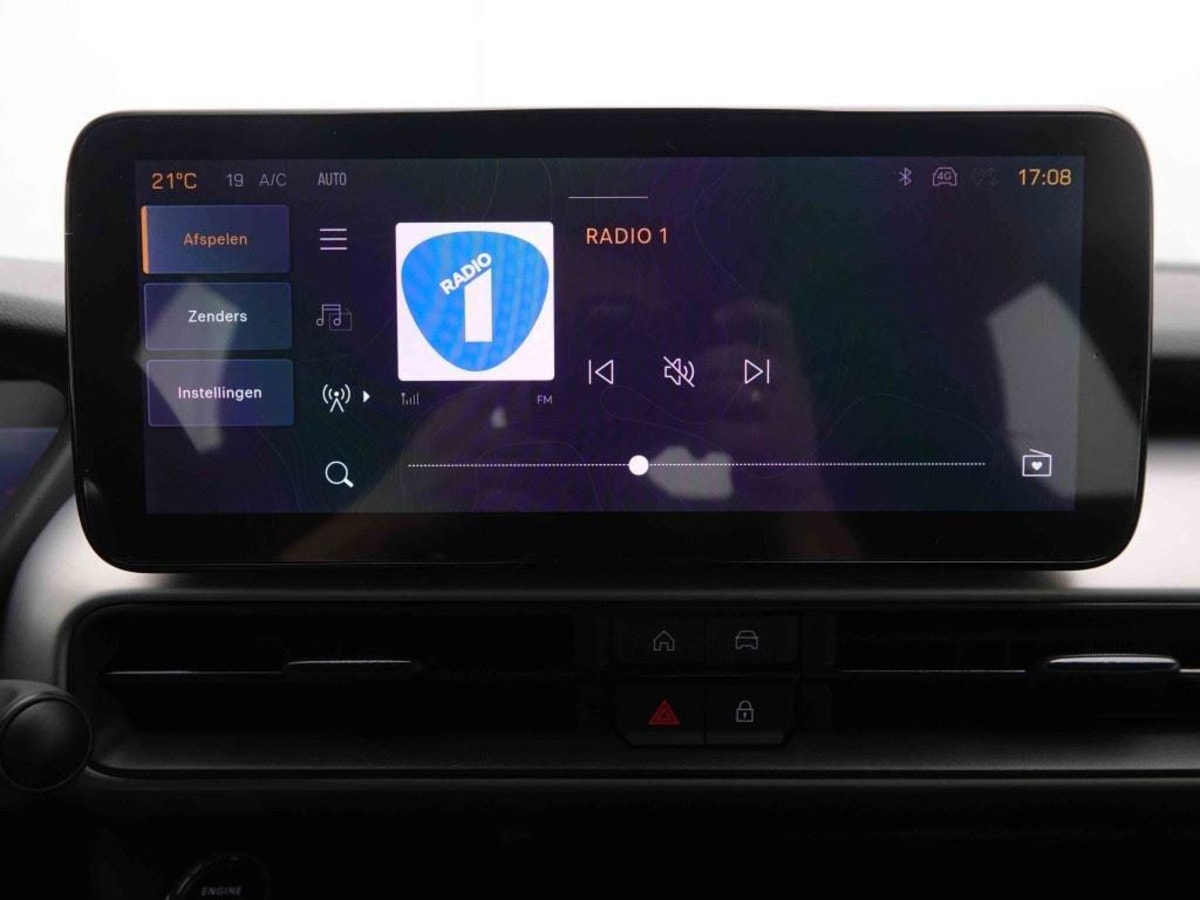 357668_p2 - JEEP - AVENGER - 2026 - photo 10