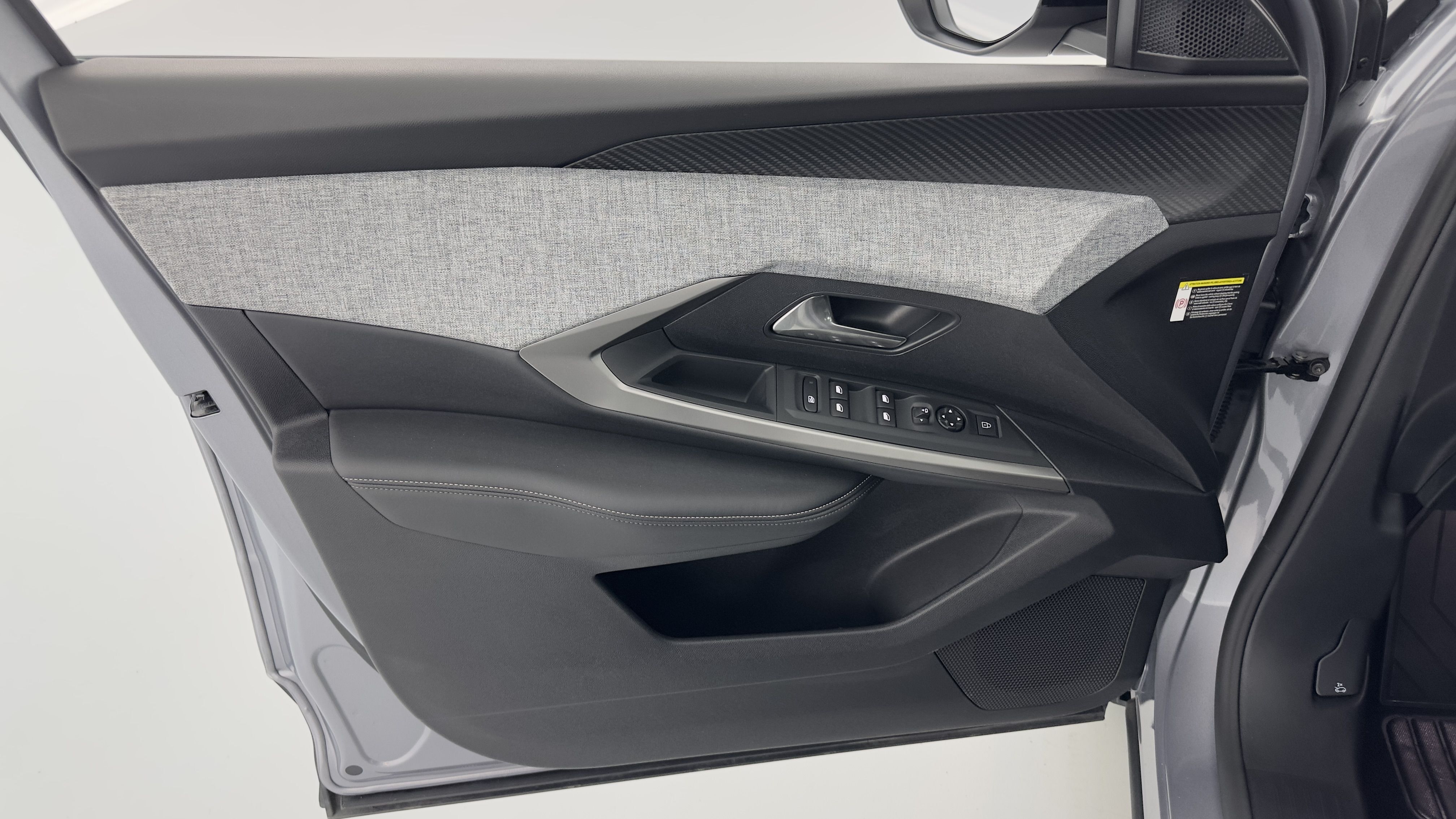 GLI00002833_p53 - PEUGEOT - 3008 - 2024 - photo 11