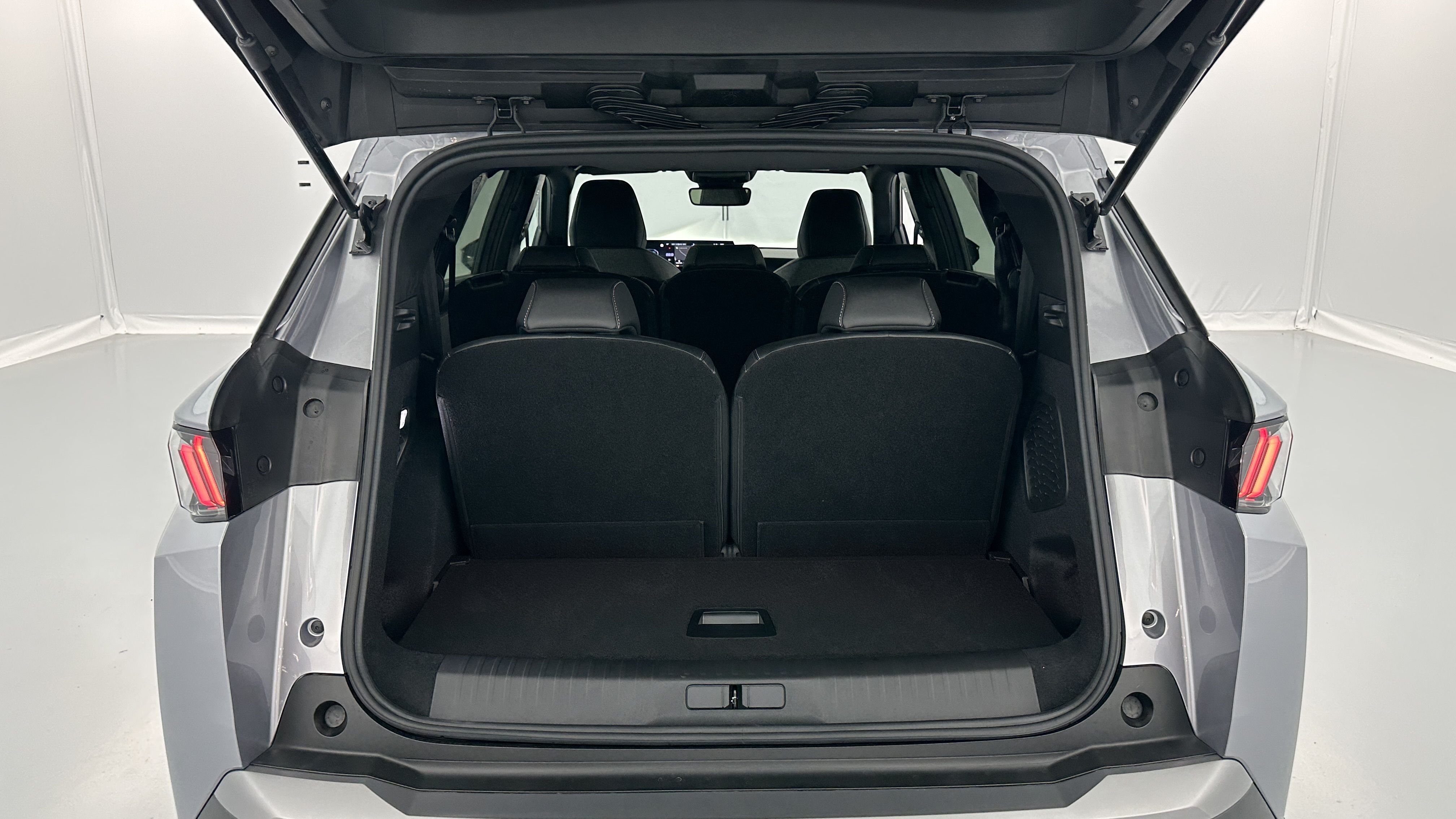 GLI00008312_p53 - PEUGEOT - 5008 - 2025 - photo 11