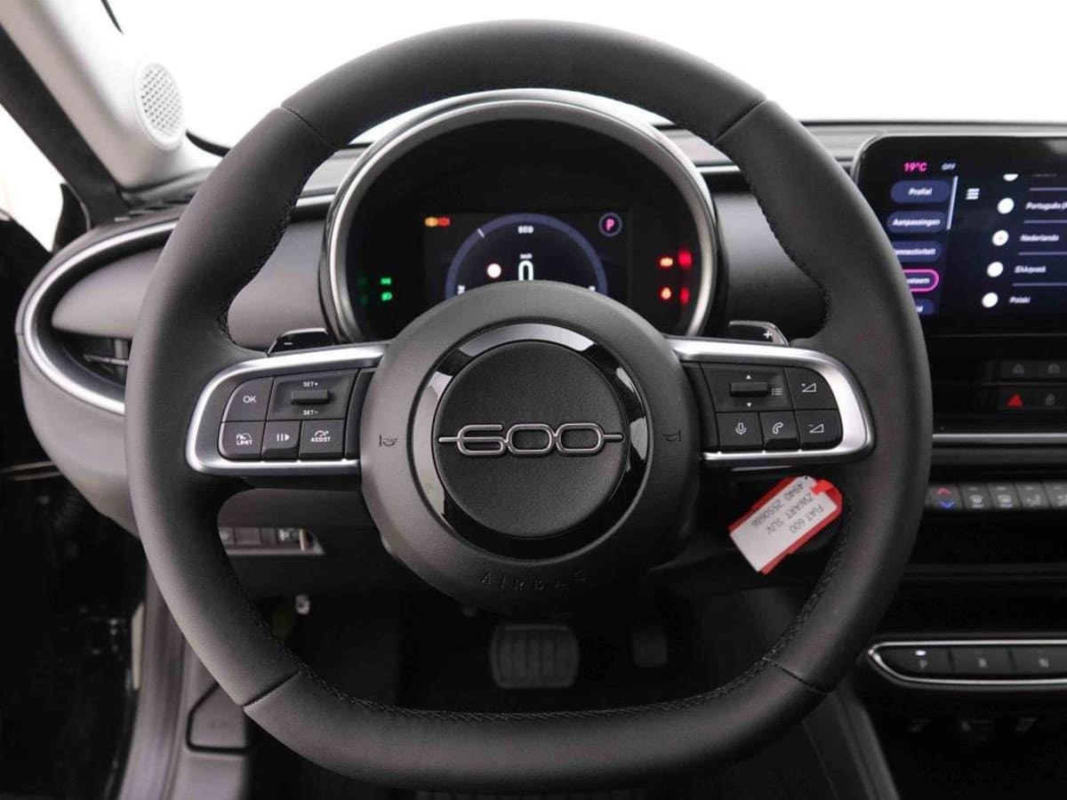 359988_p2 - FIAT - 600 - 2025 - photo 9