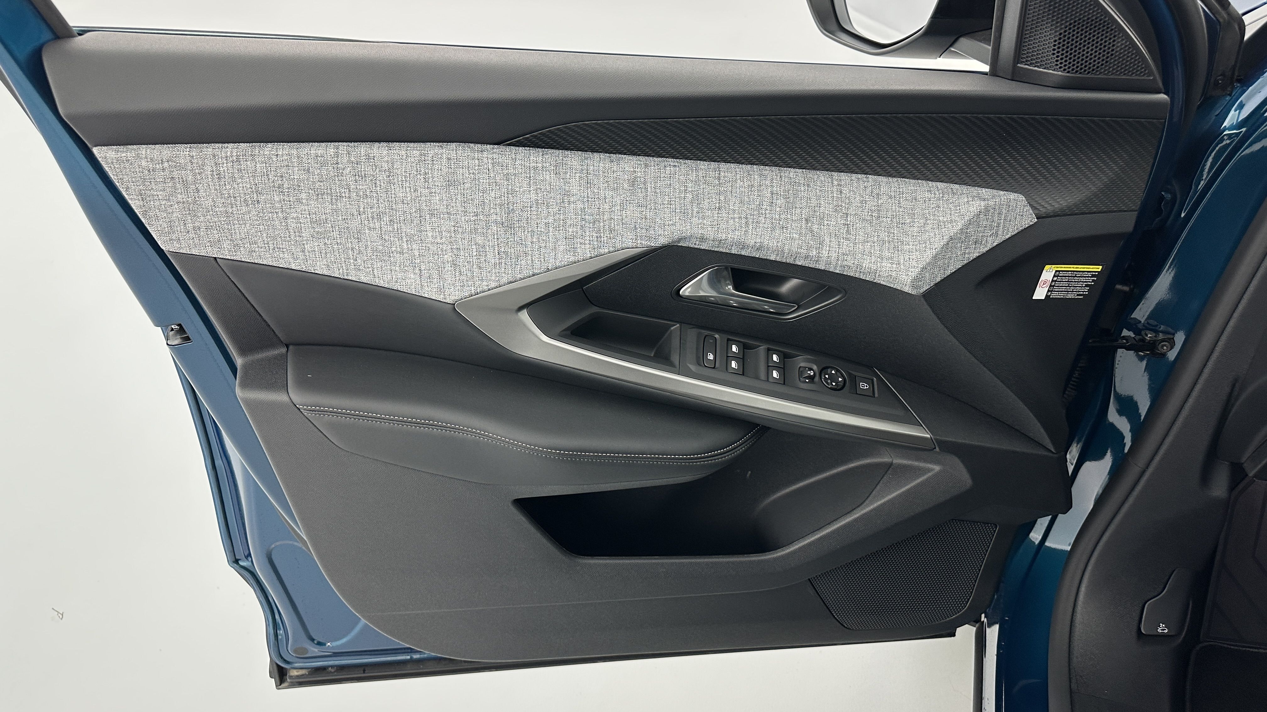 GLI00006037_p53 - PEUGEOT - 3008 - 2025 - photo 13