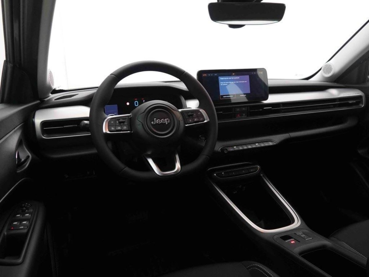 360423_p2 - JEEP - AVENGER - 2026 - photo 8