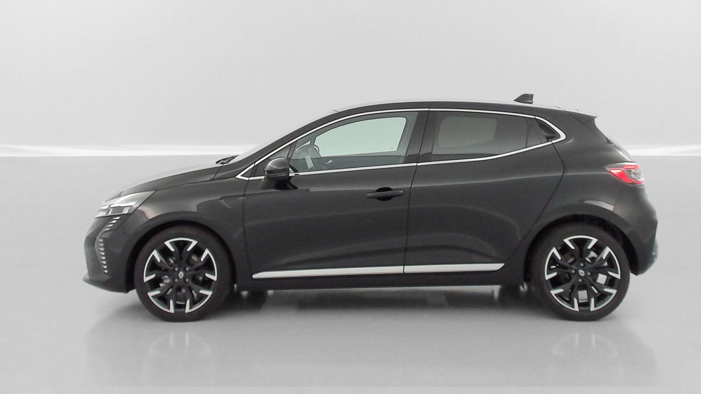 GLI00002864_p53 - RENAULT - CLIO - 2025 - photo 4