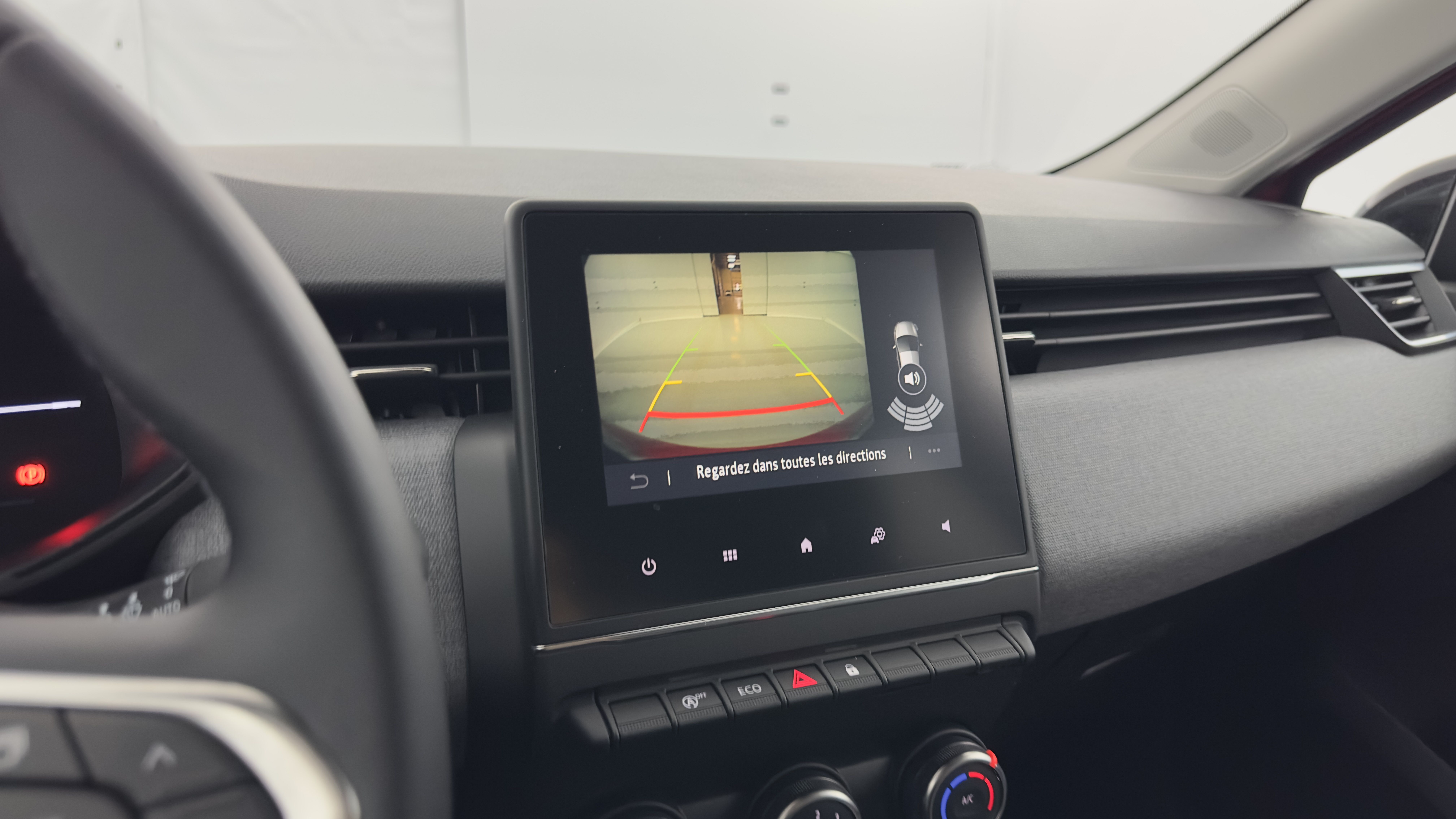 GLI00000574_p53 - RENAULT - CLIO - 2024 - photo 14