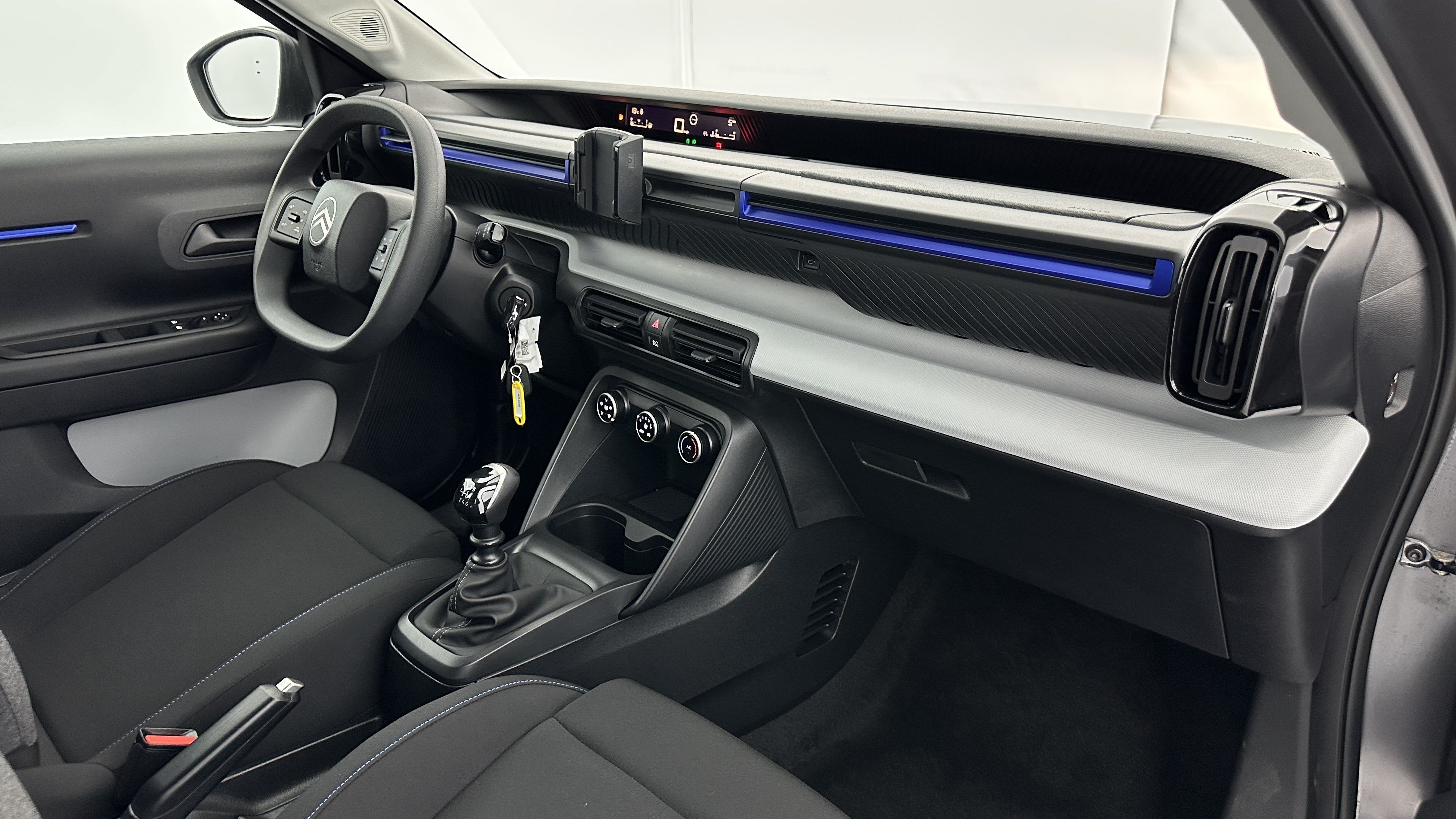 GLI00003012_p53 - CITROEN - C3 - 2025 - photo 8