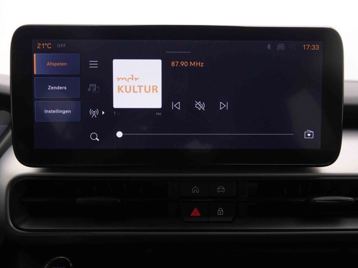 360321_p2 - JEEP - AVENGER - 2026 - photo 10