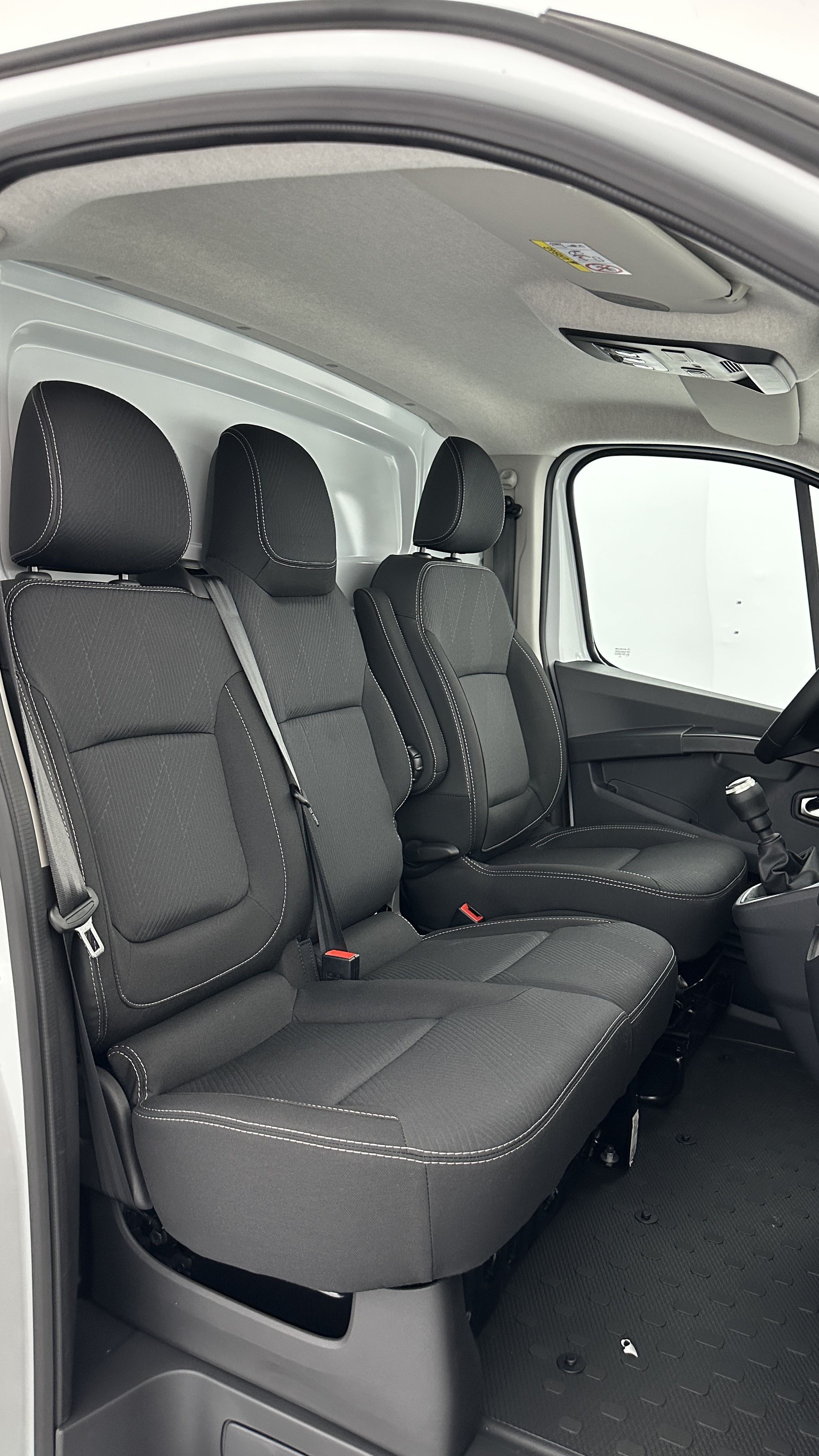 GLI00007851_p53 - RENAULT - TRAFIC - 2025 - photo 12