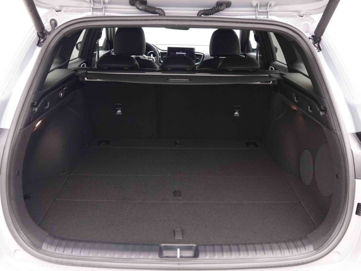 364484_p2 - KIA - CEED SW - 2025 - photo 6