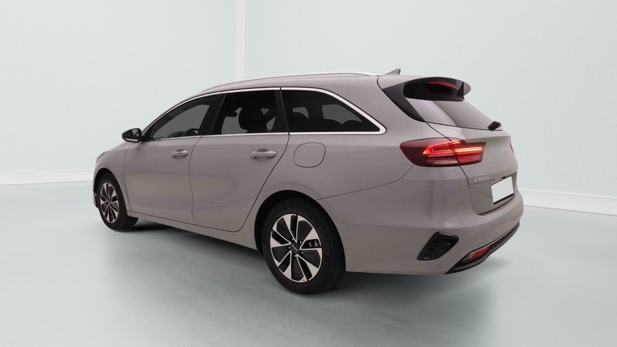 364484_p2 - KIA - CEED SW - 2025 - photo 3