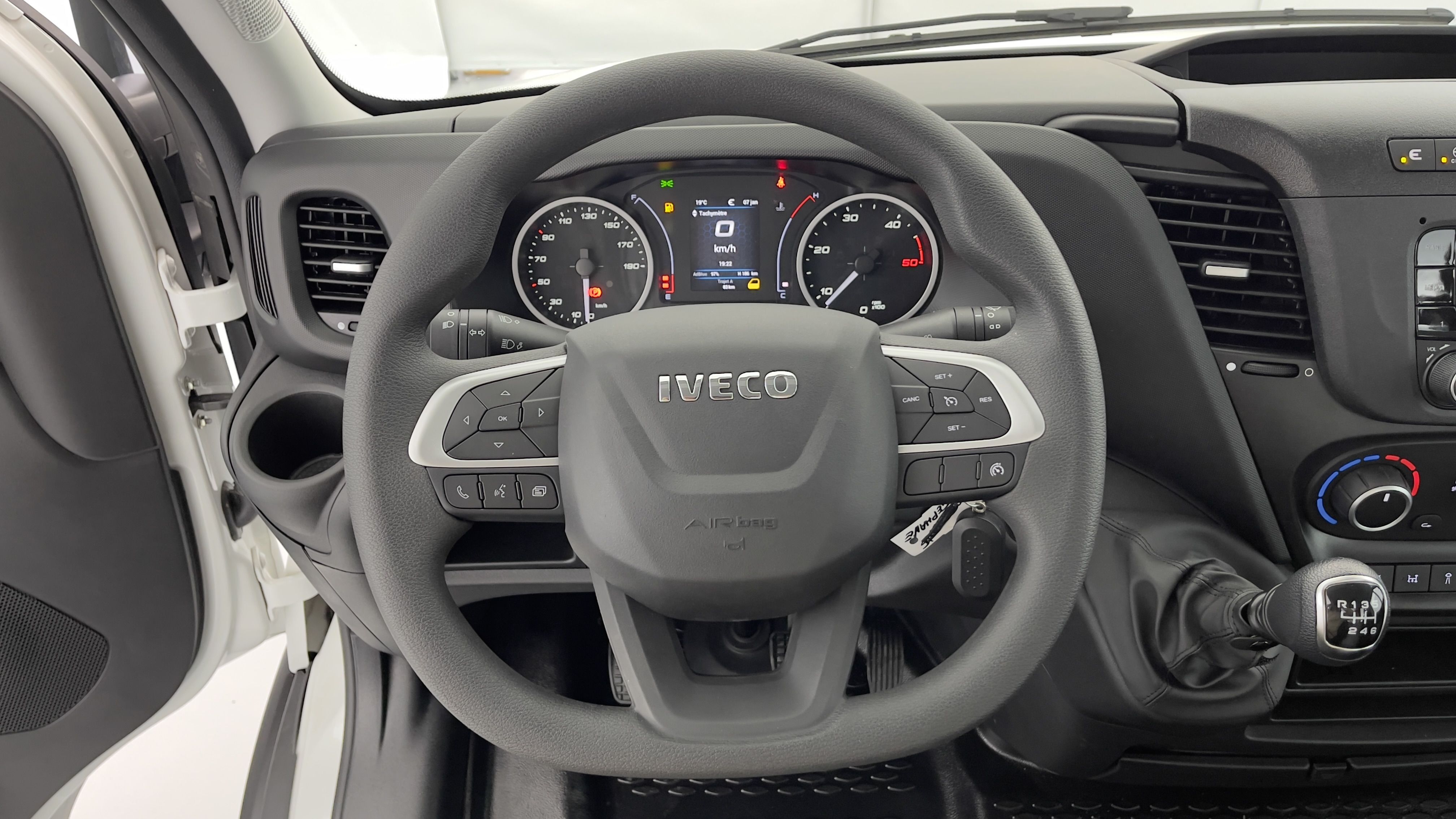 GLI00271626_p53 - IVECO - DAILY - 2025 - photo 8