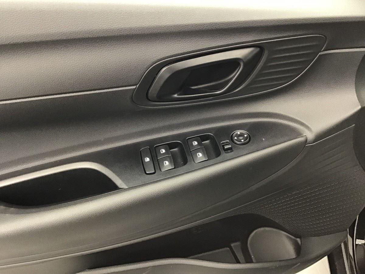 367425_p2 - HYUNDAI - I 20 - 2026 - photo 9