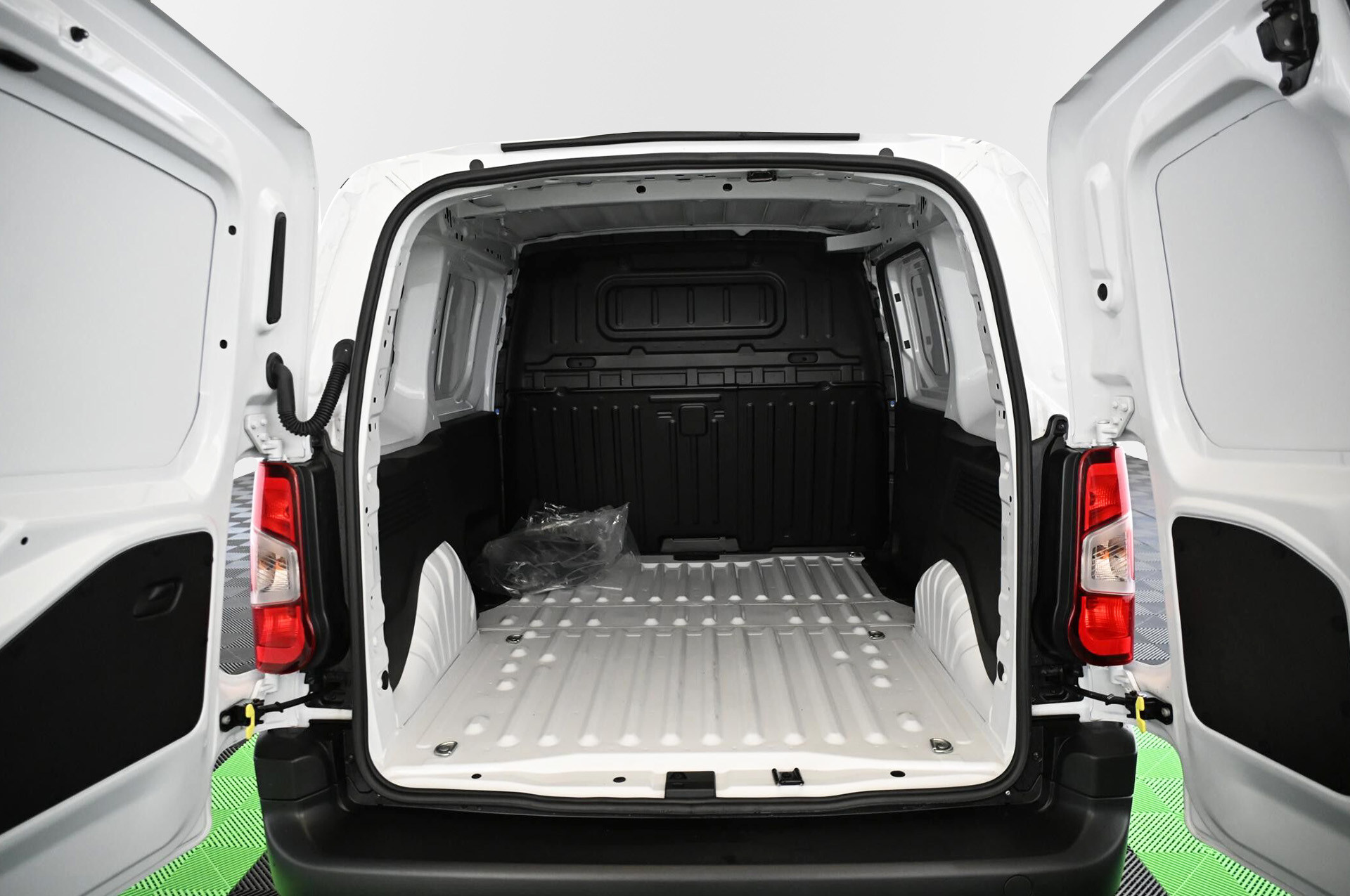 18859_p35 - CITROEN - BERLINGO - 2024 - photo 30