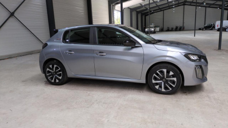 46009_p28 - PEUGEOT - 208 - 2025