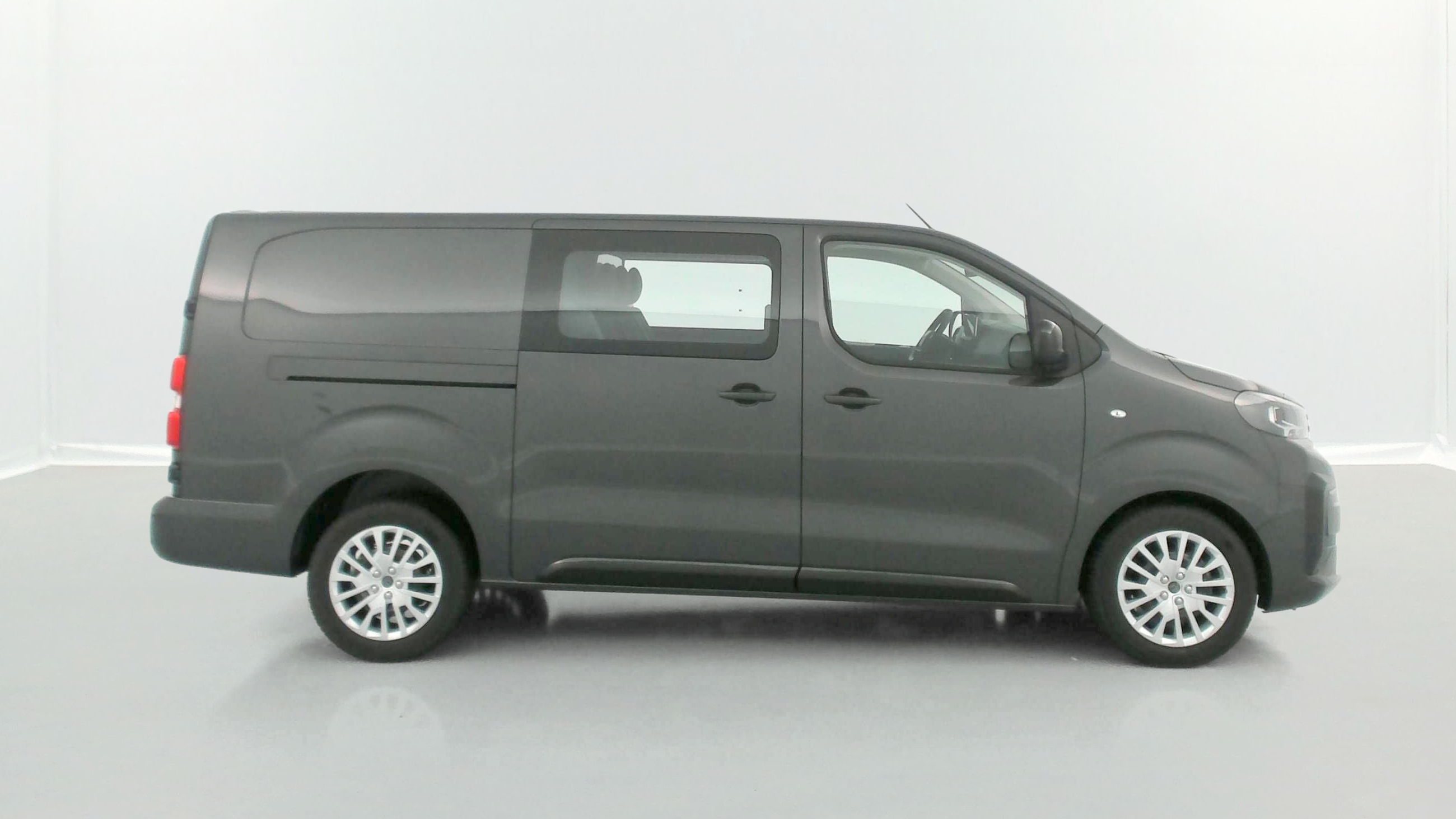 GLI00010615_p53 - PEUGEOT - EXPERT CA - 2025 - photo 19