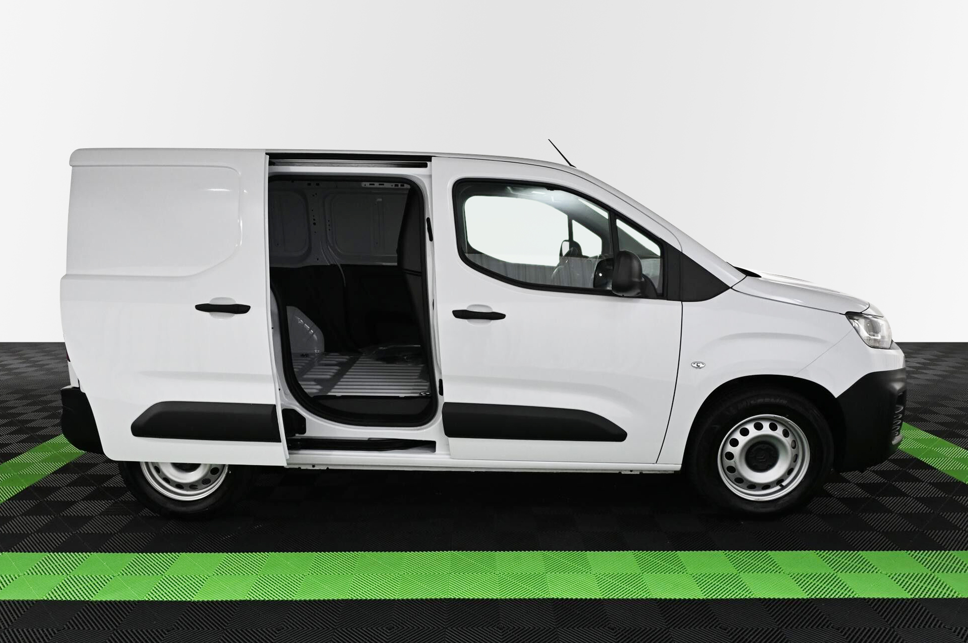 18872_p35 - CITROEN - BERLINGO - 2024 - photo 8