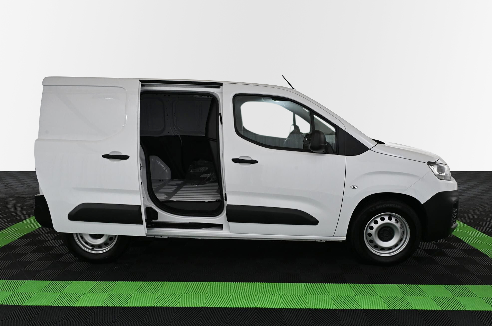 18876_p35 - CITROEN - BERLINGO - 2024 - photo 8