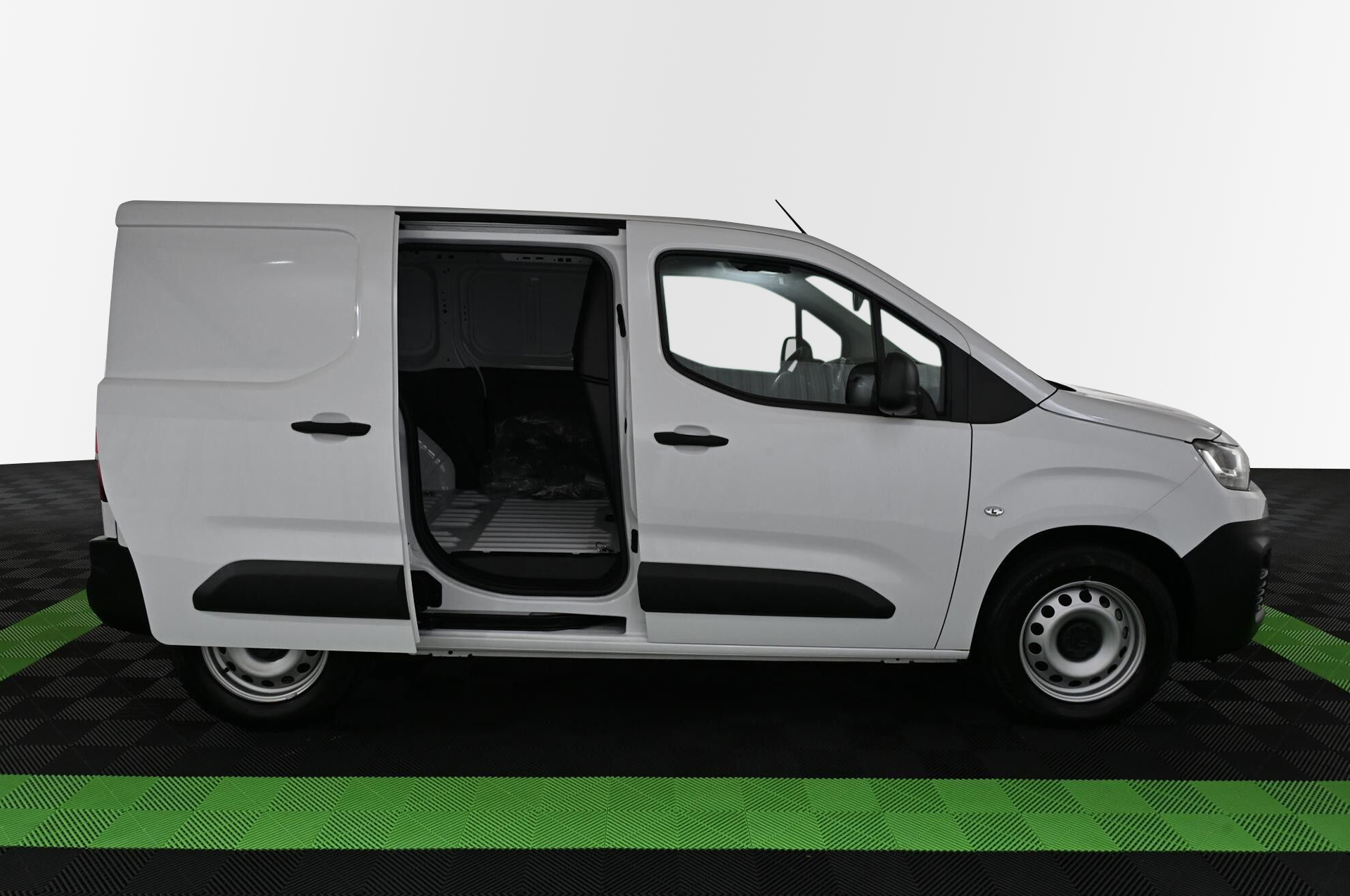 18878_p35 - CITROEN - BERLINGO - 2024 - photo 8