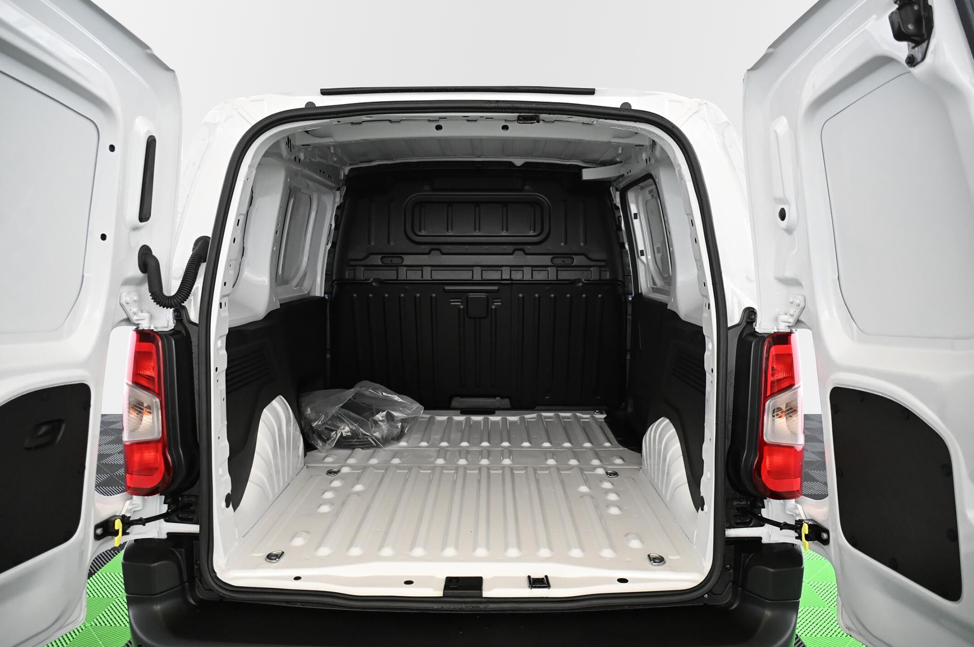 18895_p35 - CITROEN - BERLINGO - 2024 - photo 33