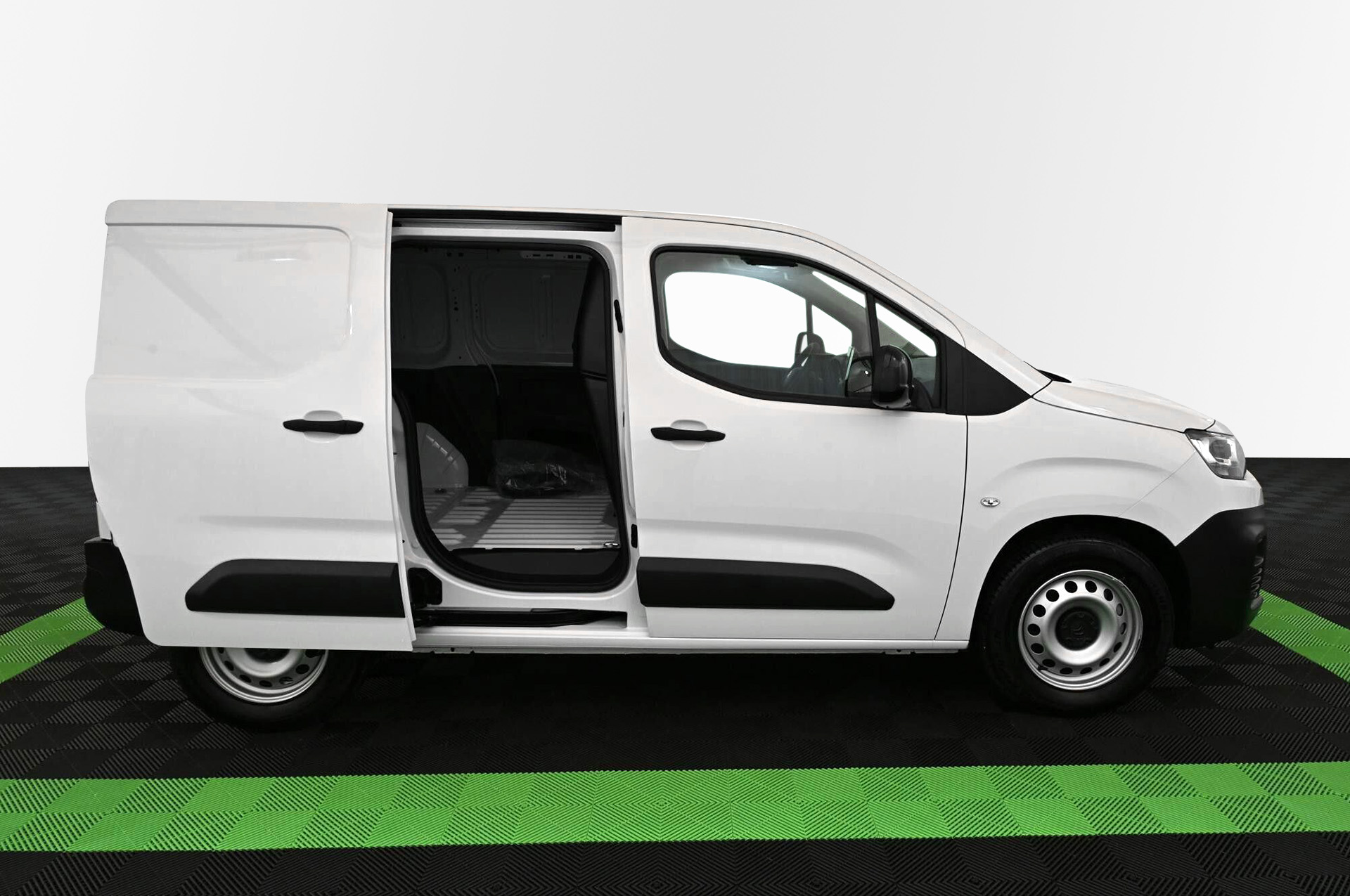 18895_p35 - CITROEN - BERLINGO - 2024 - photo 8