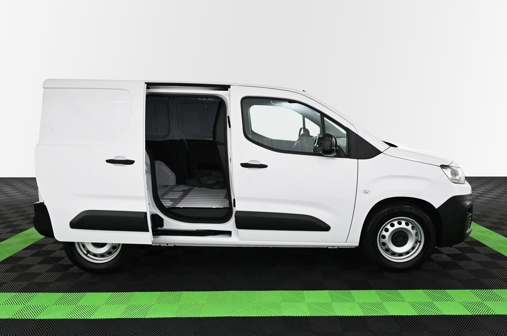 18894_p35 - CITROEN - BERLINGO - 2024 - photo 8