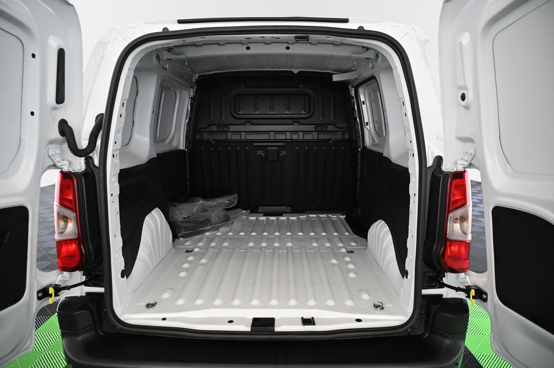 18894_p35 - CITROEN - BERLINGO - 2024 - photo 32