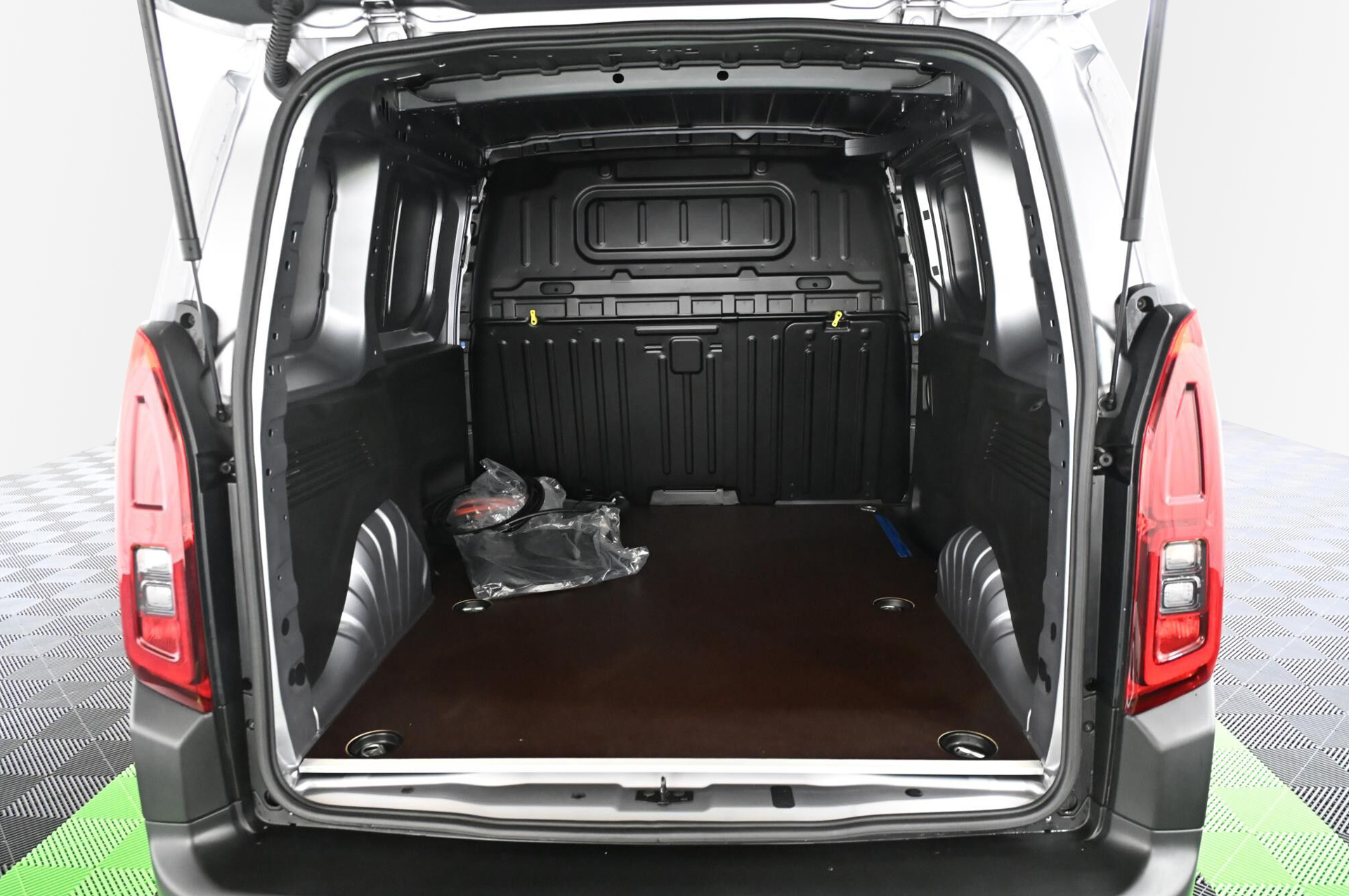 18900_p35 - CITROEN - BERLINGO - 2024 - photo 31