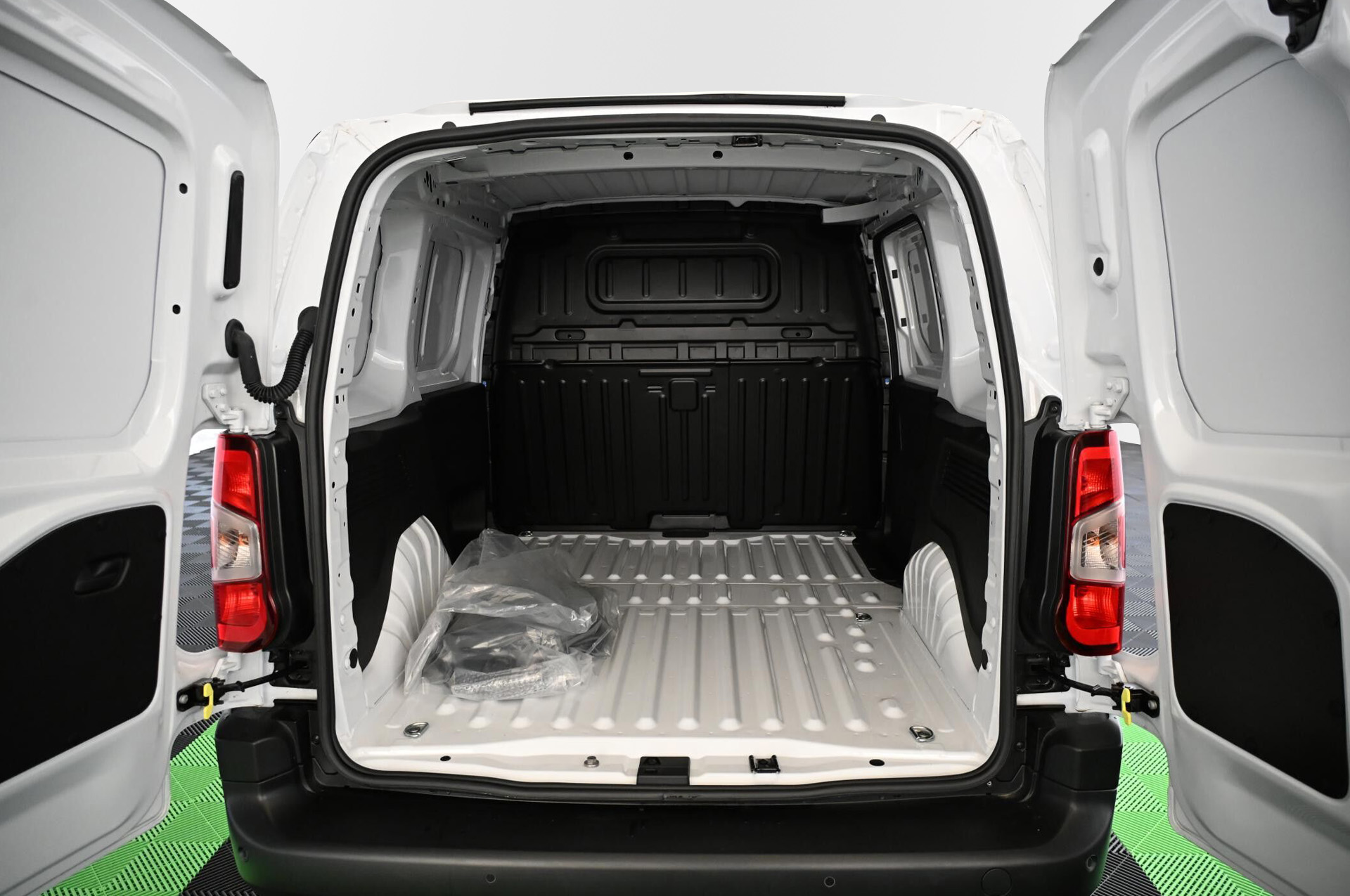 18896_p35 - CITROEN - BERLINGO - 2024 - photo 35