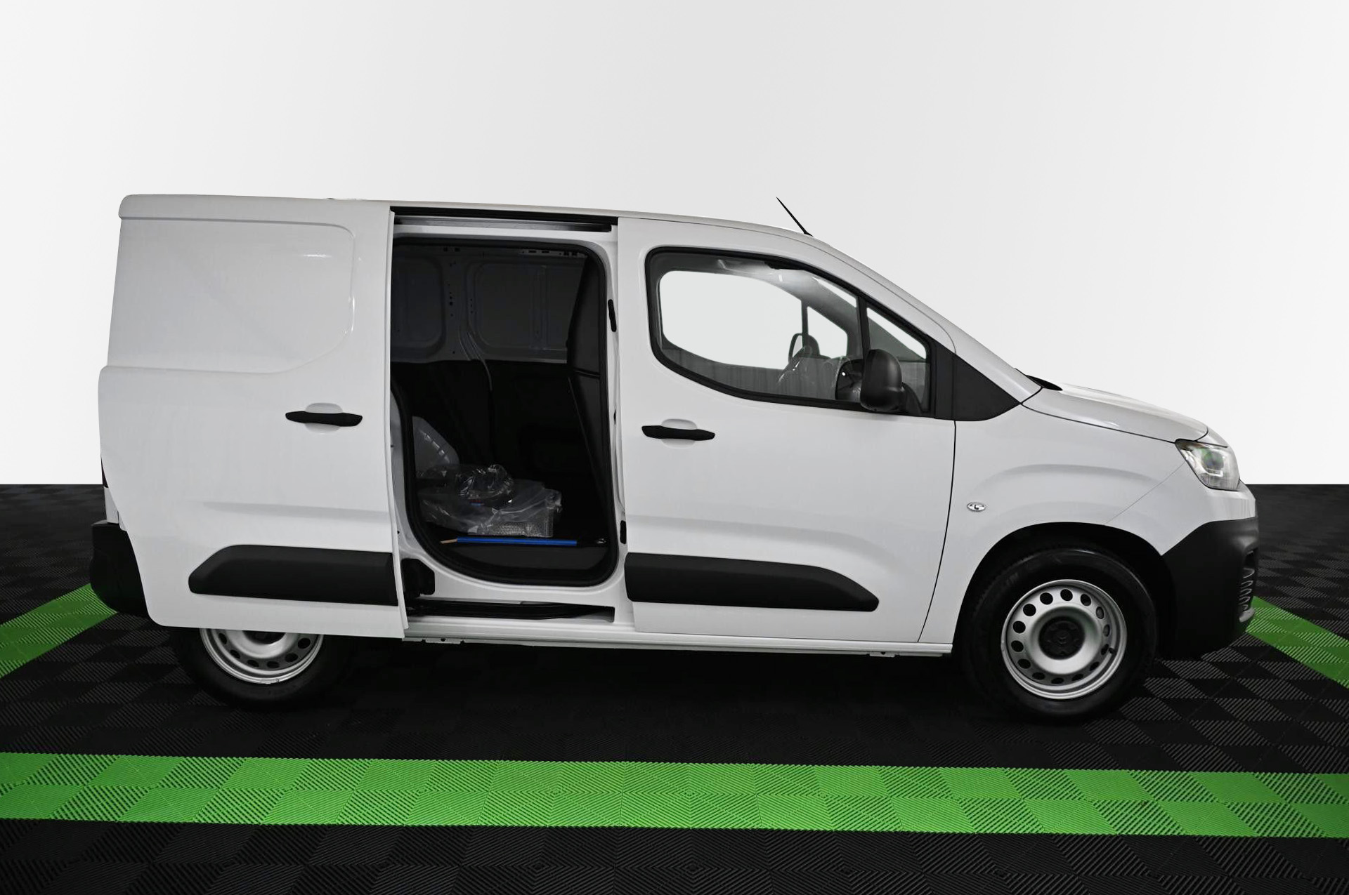 18885_p35 - CITROEN - BERLINGO - 2024 - photo 8