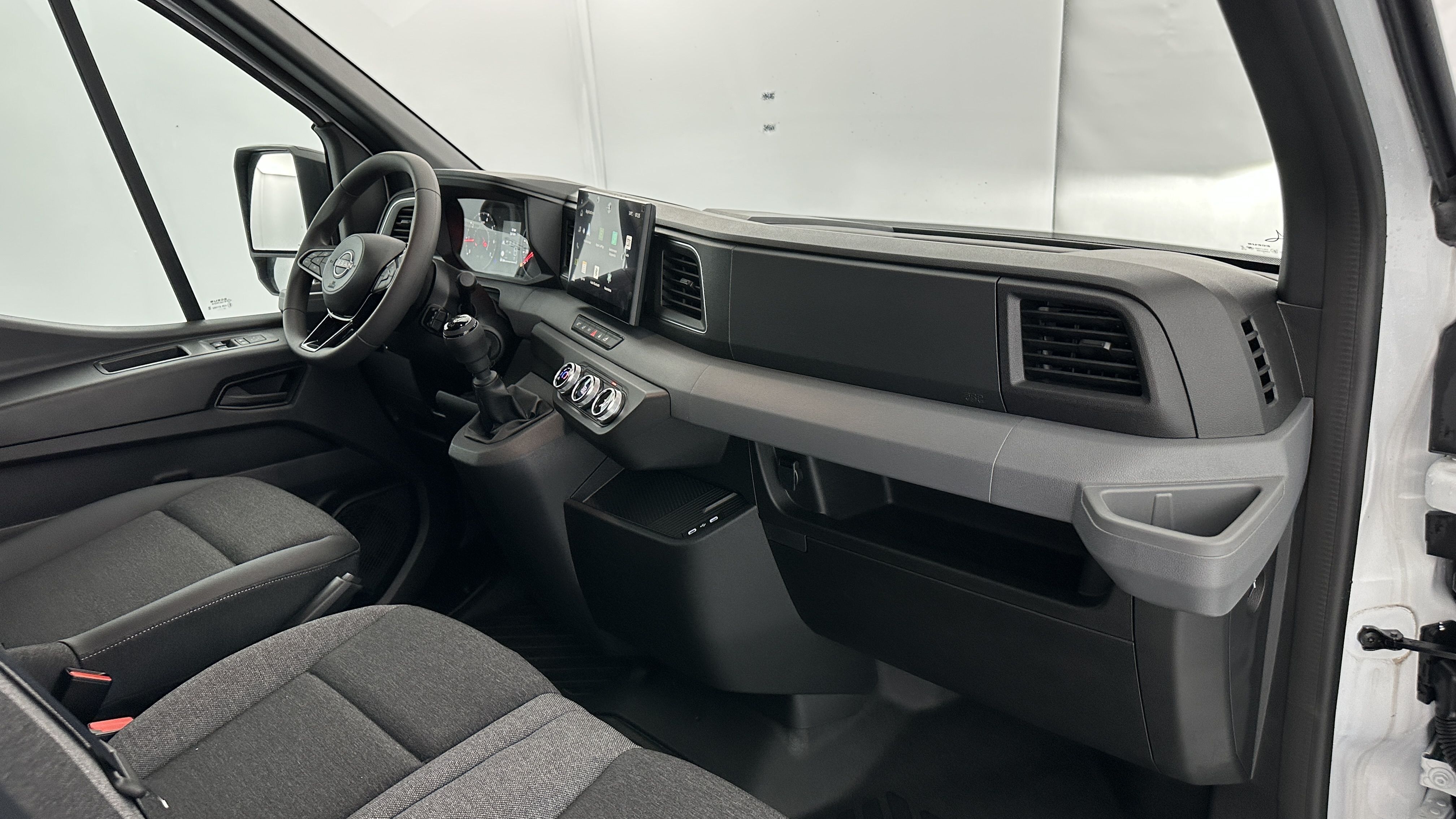 GLI00011242_p53 - NISSAN - INTERSTAR - 2025 - photo 7