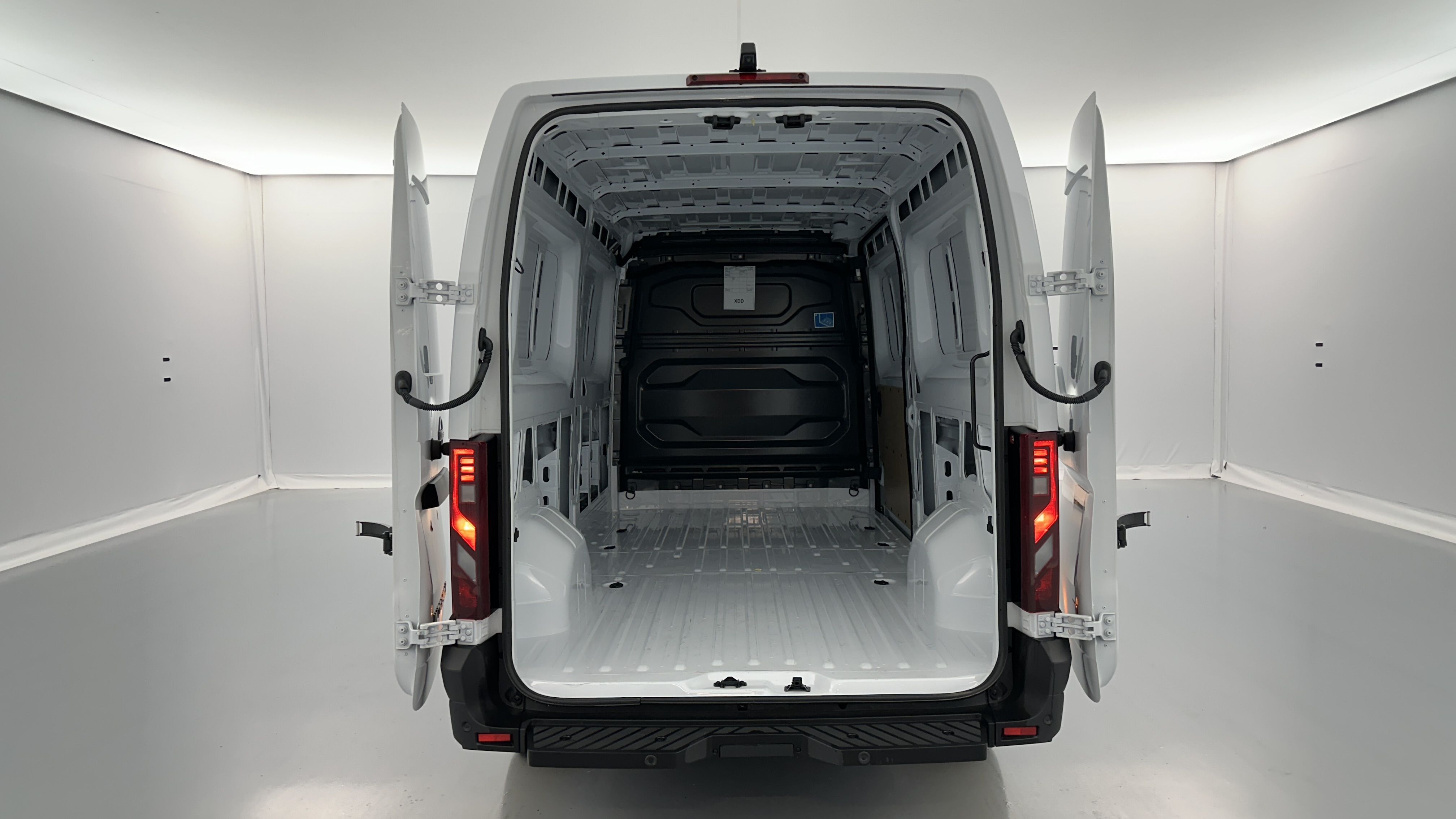 GLI00011242_p53 - NISSAN - INTERSTAR - 2025 - photo 9