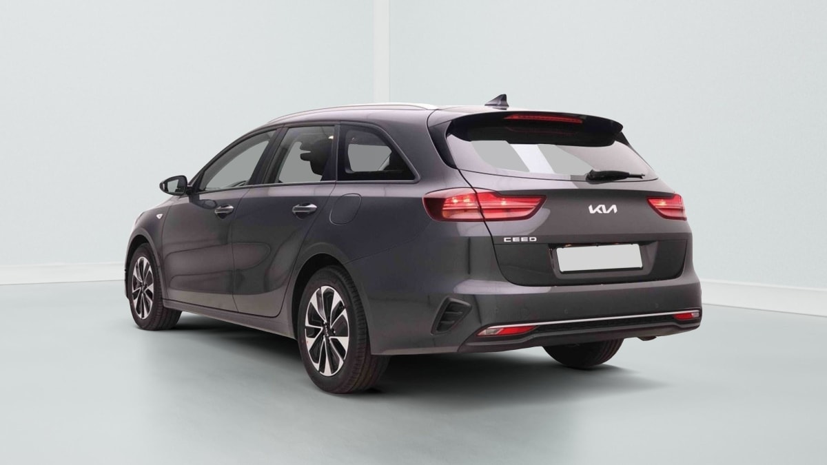 363904_p2 - KIA - CEED SW - 2025 - photo 4