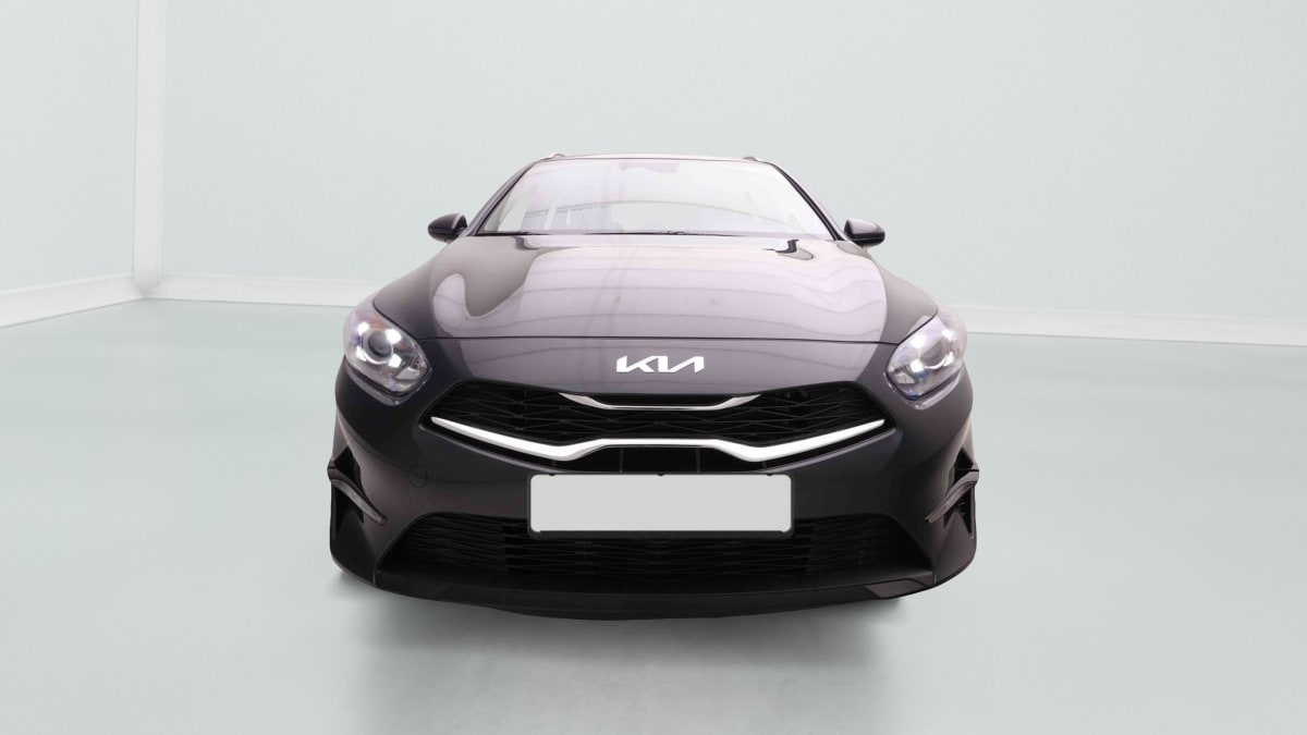 363904_p2 - KIA - CEED SW - 2025 - photo 2